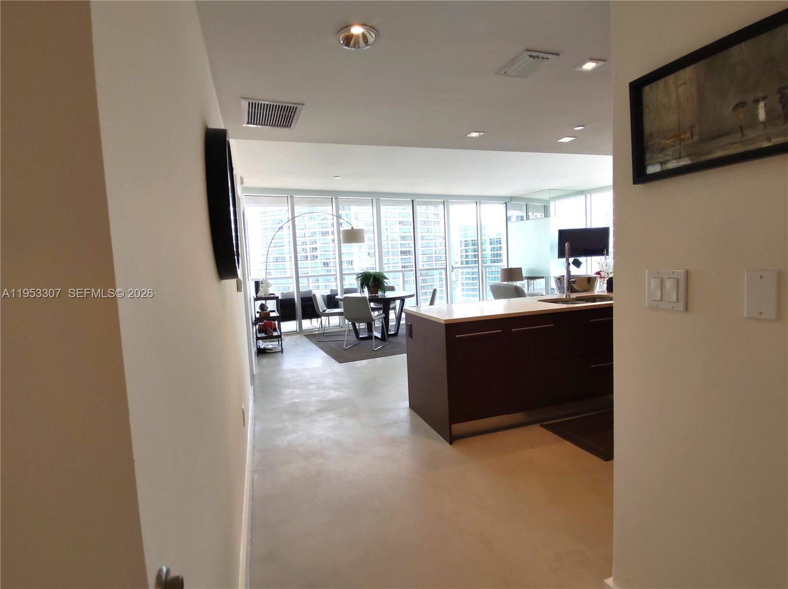 ICONBRICKELL CONDO NO 1 - Residential