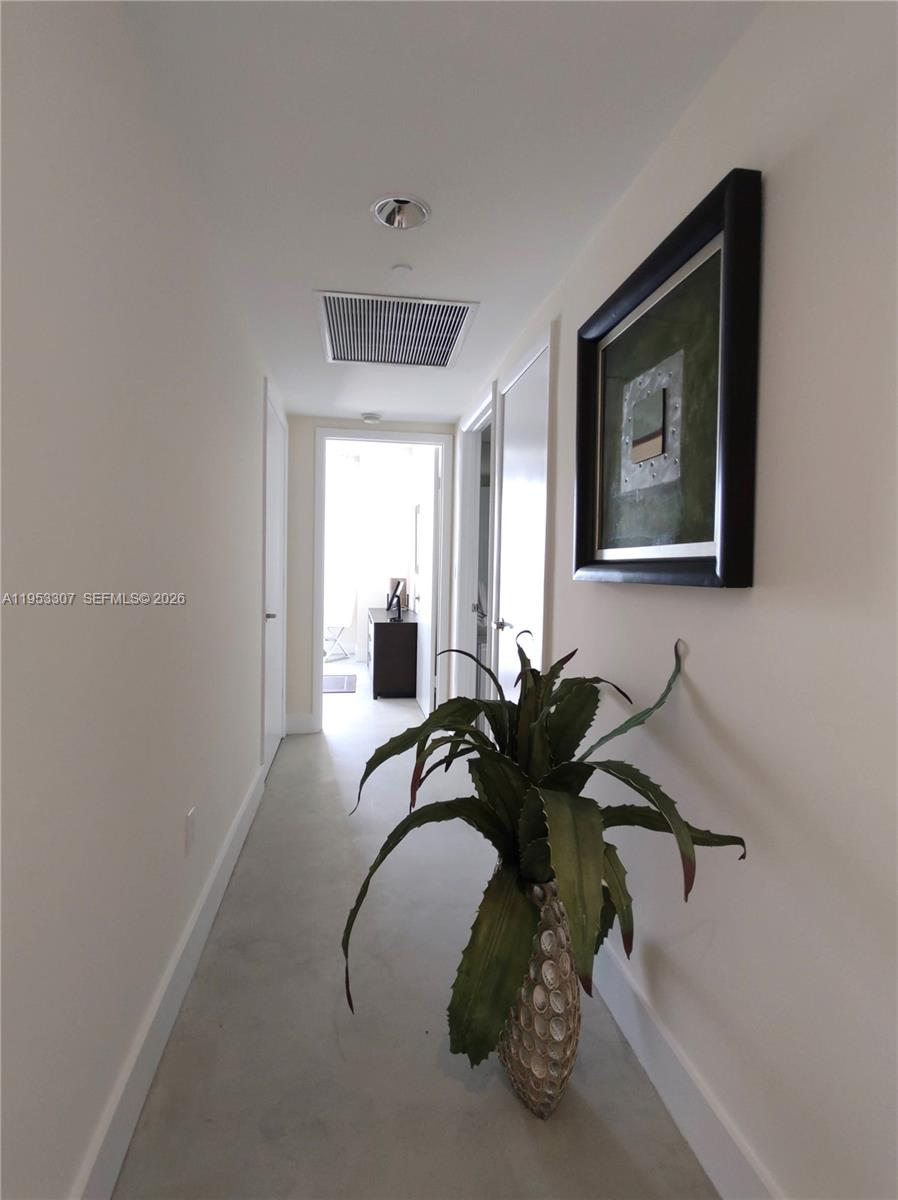 ICONBRICKELL CONDO NO 1 - Residential