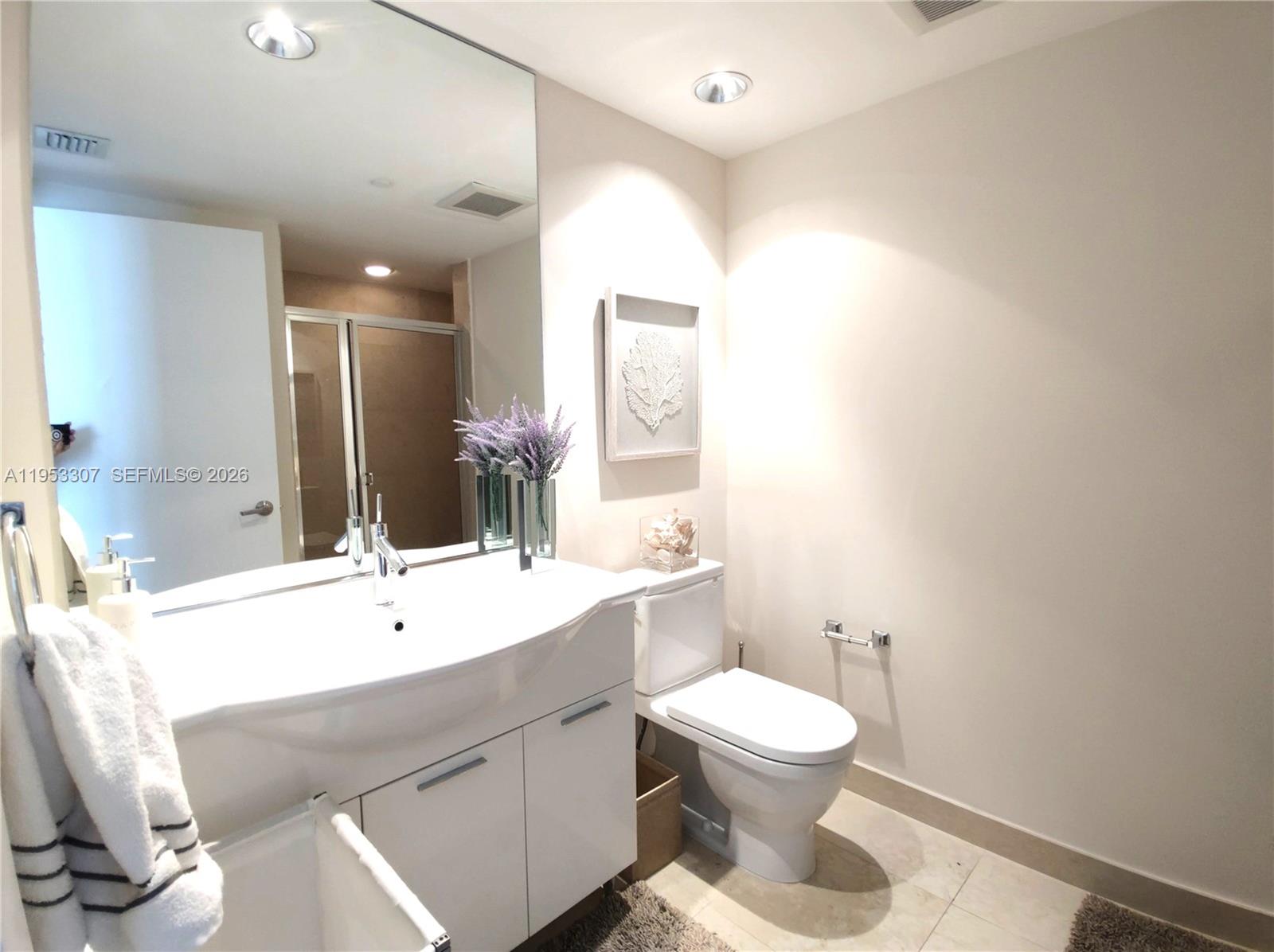 ICONBRICKELL CONDO NO 1 - Residential