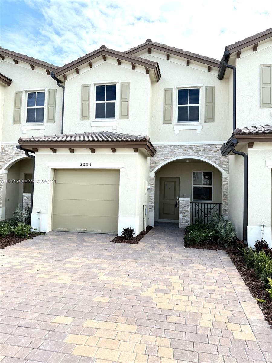 Altamira - Residential Lease