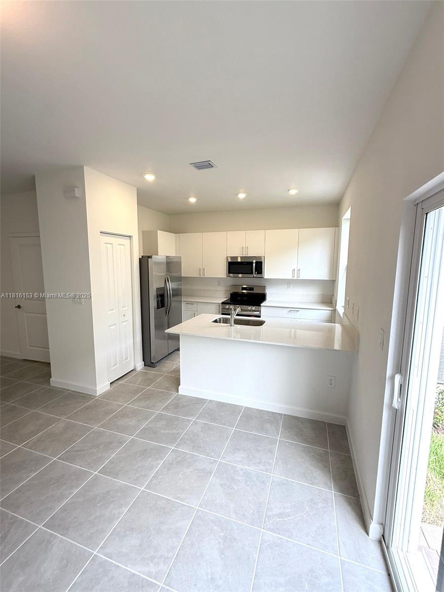 Altamira - Residential Lease