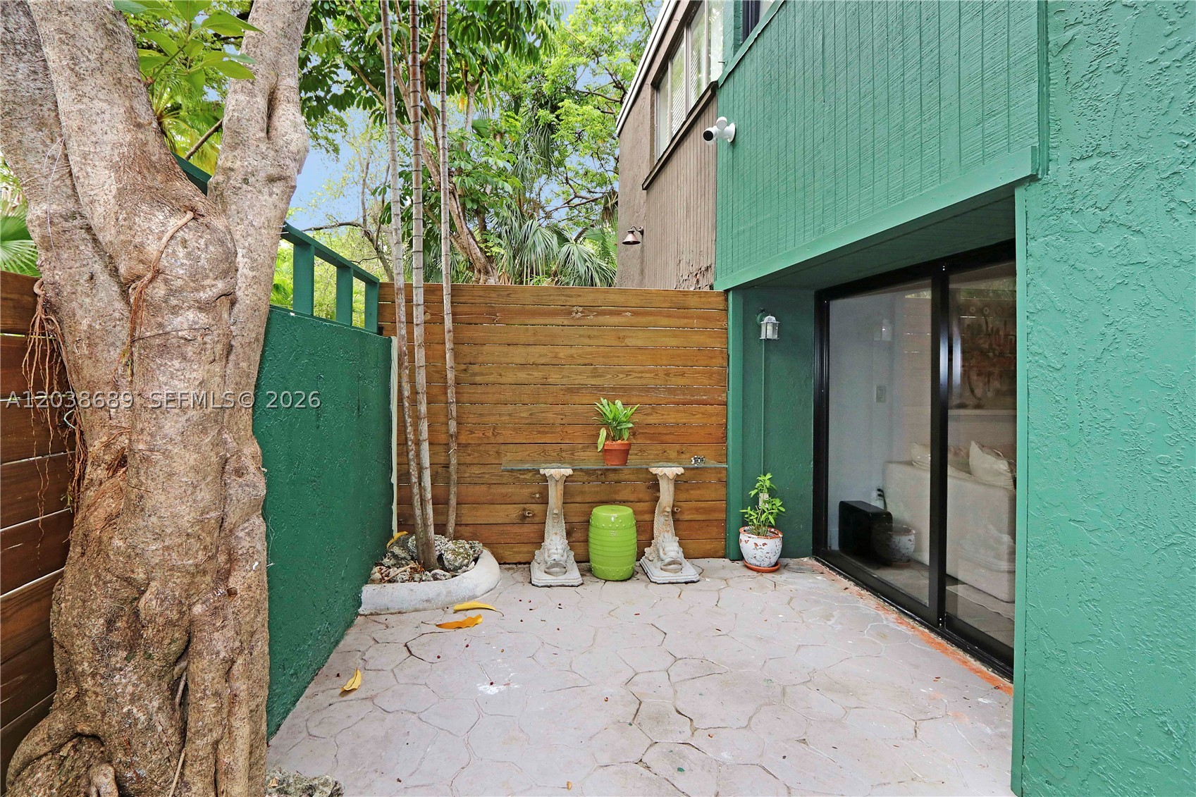 PENT HOMESTEAD - Residential Lease