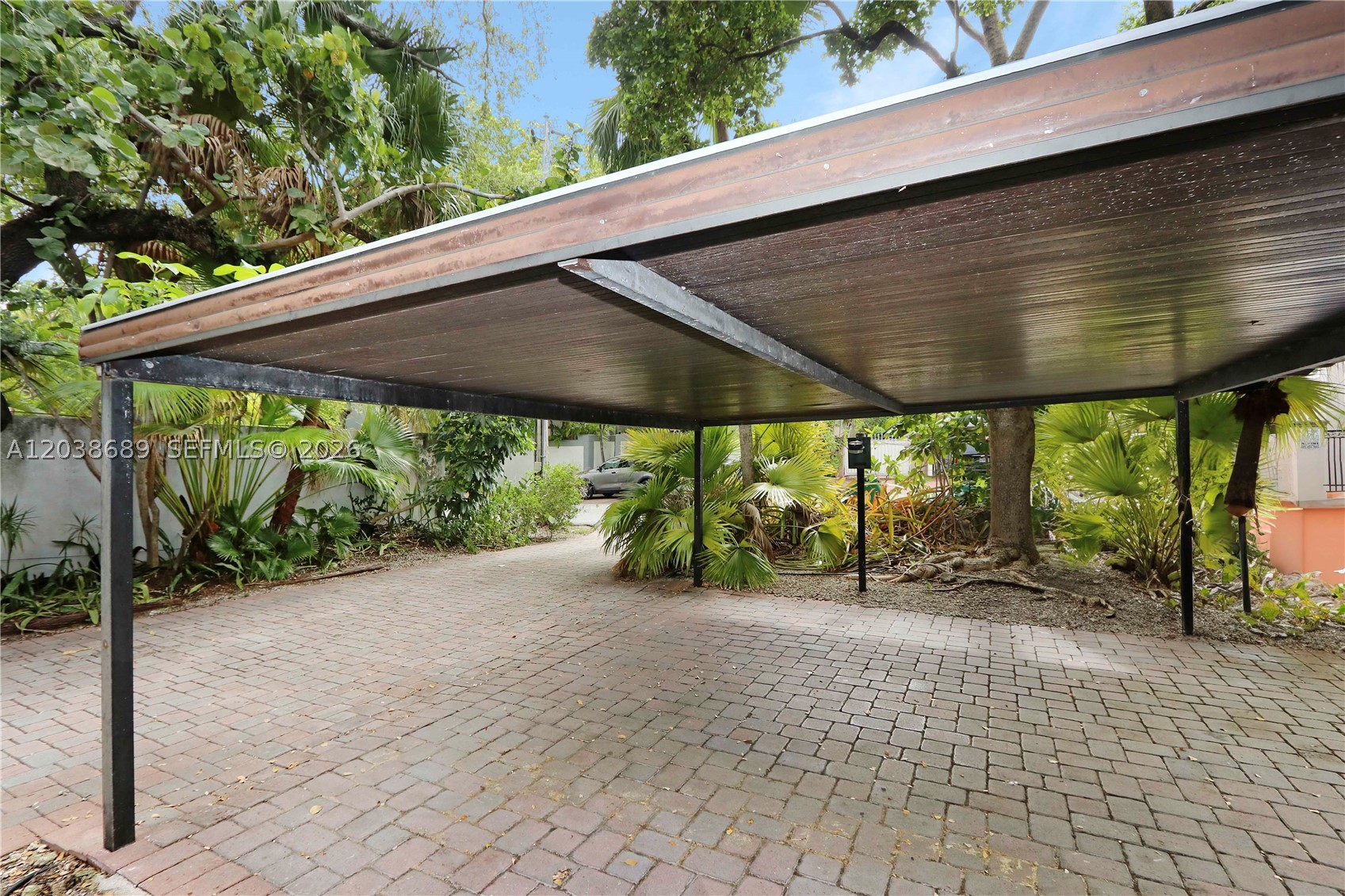PENT HOMESTEAD - Residential Lease