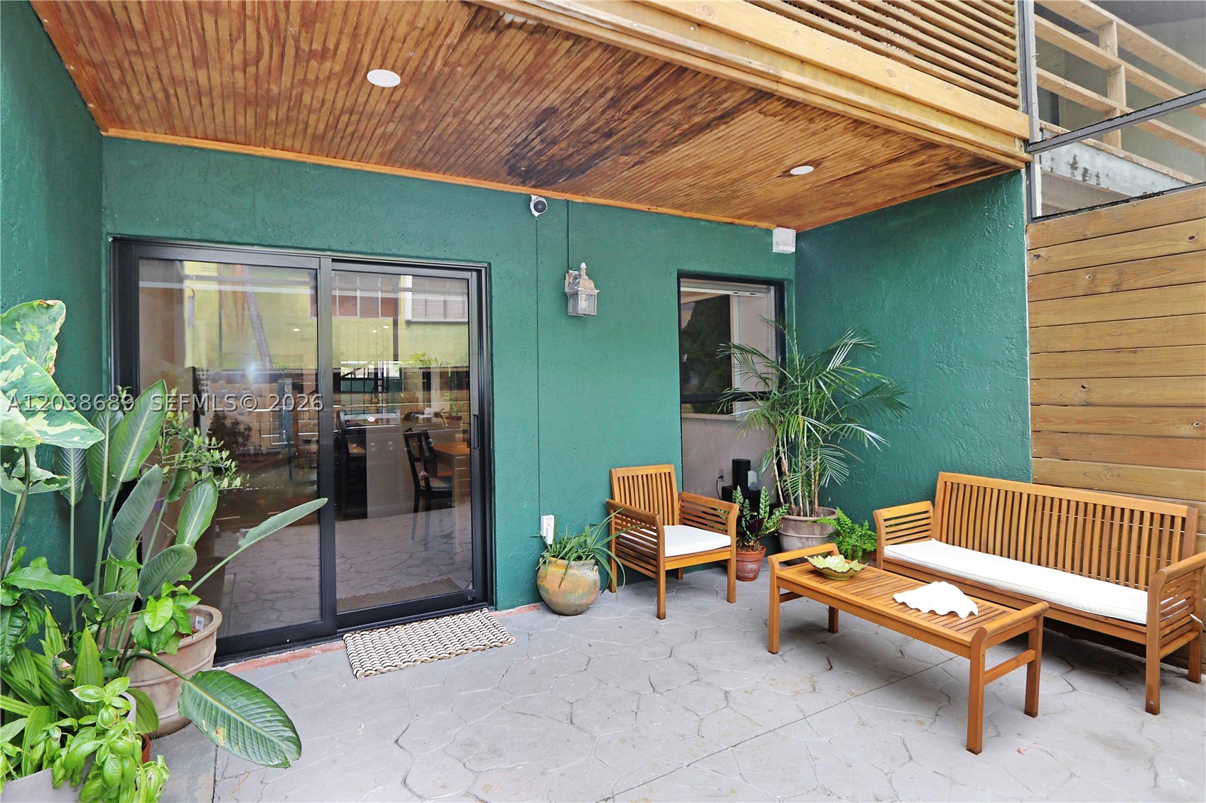 PENT HOMESTEAD - Residential Lease