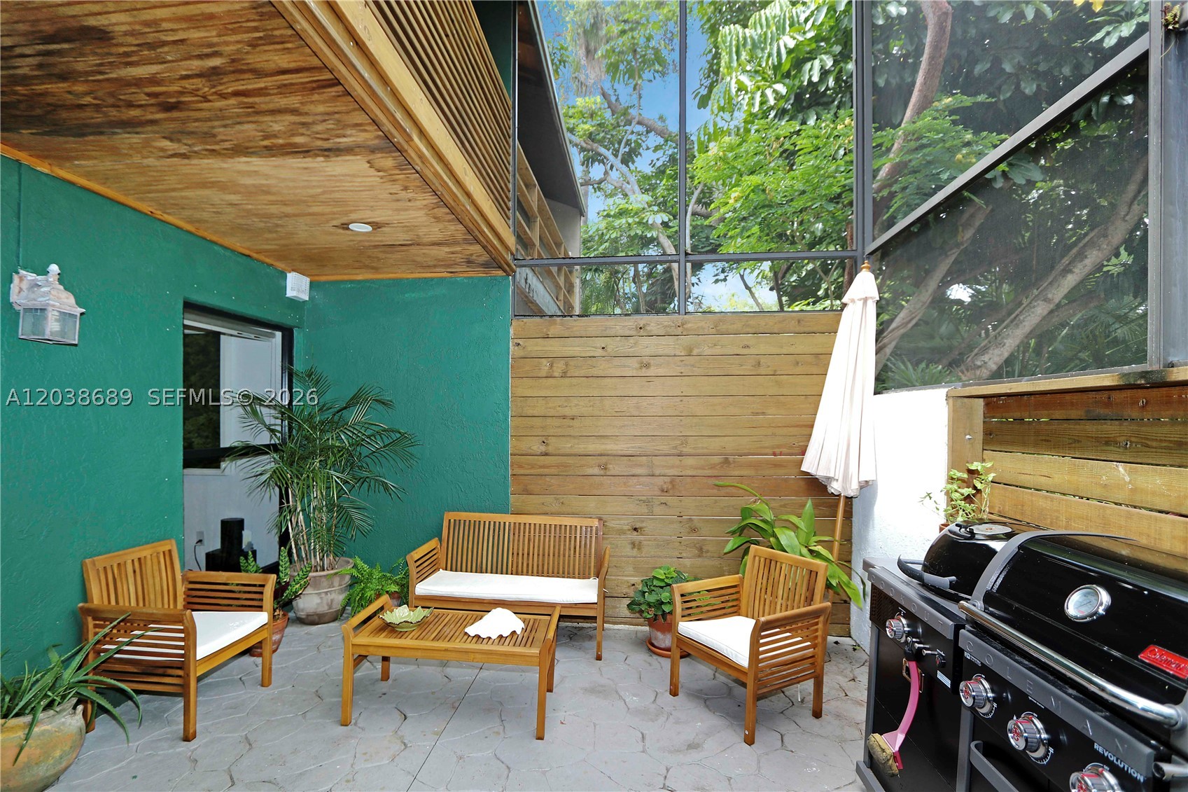 PENT HOMESTEAD - Residential Lease