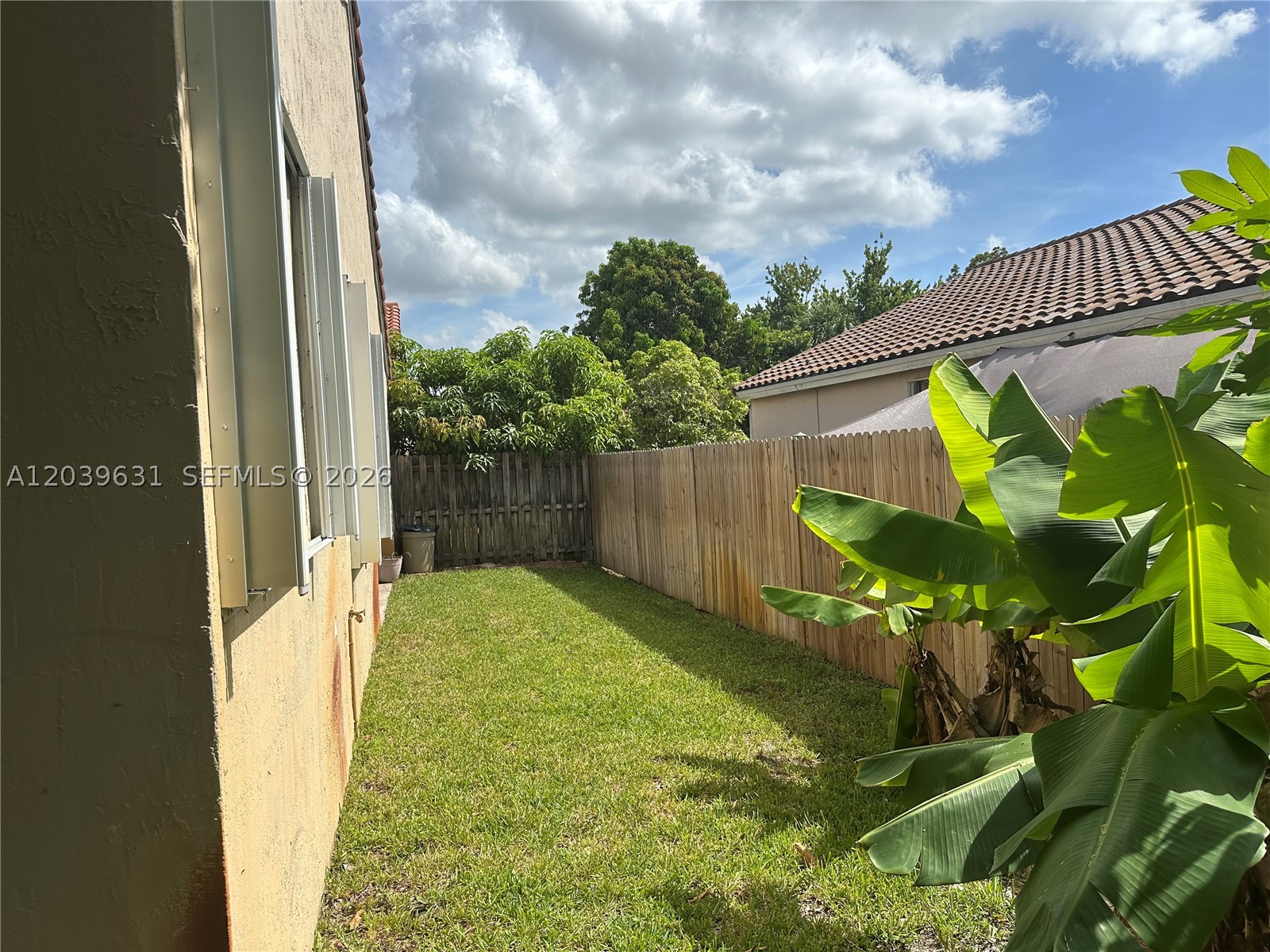 LANDINGS - Residential