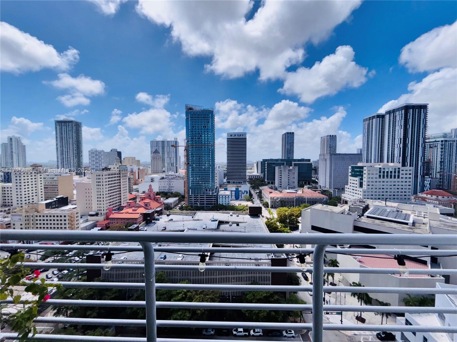 THE LOFT DOWNTOWN CONDO - Residential Lease