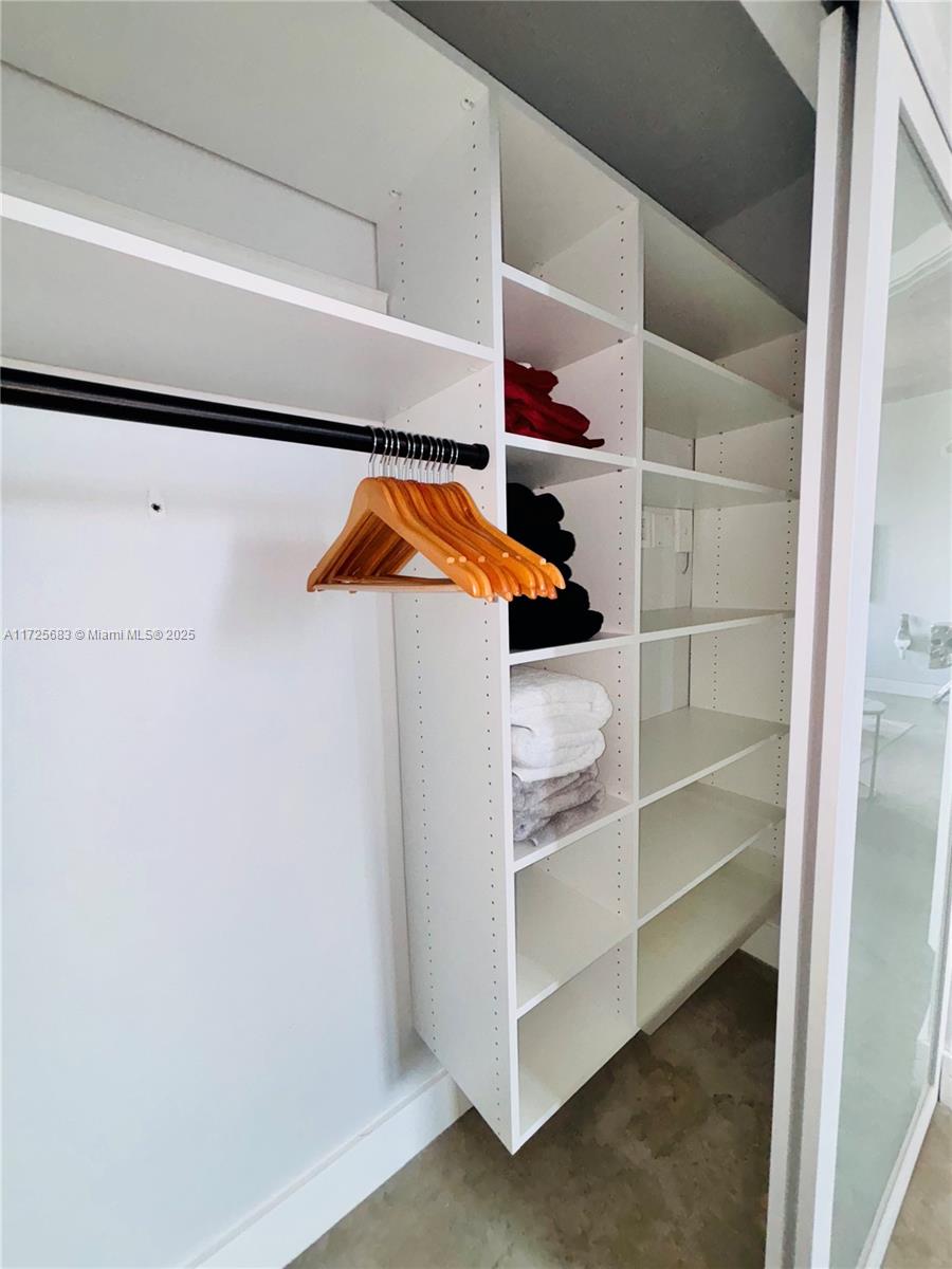THE LOFT DOWNTOWN CONDO - Residential Lease