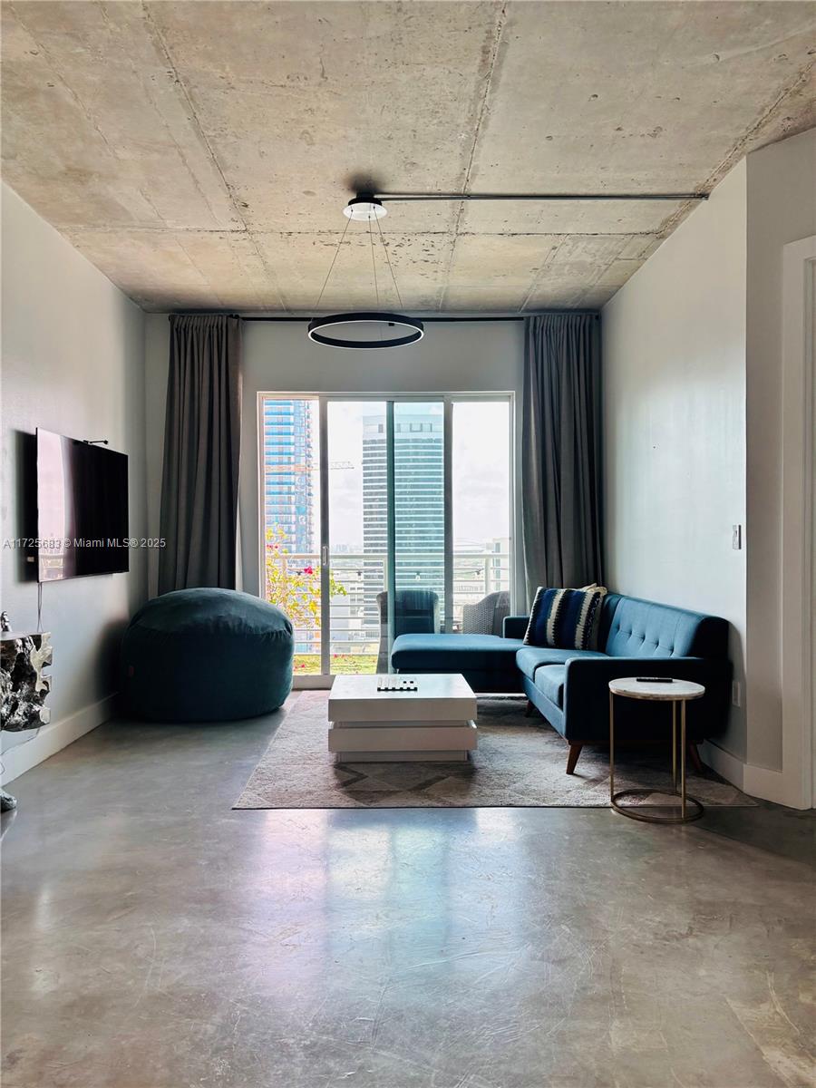 THE LOFT DOWNTOWN CONDO - Residential Lease
