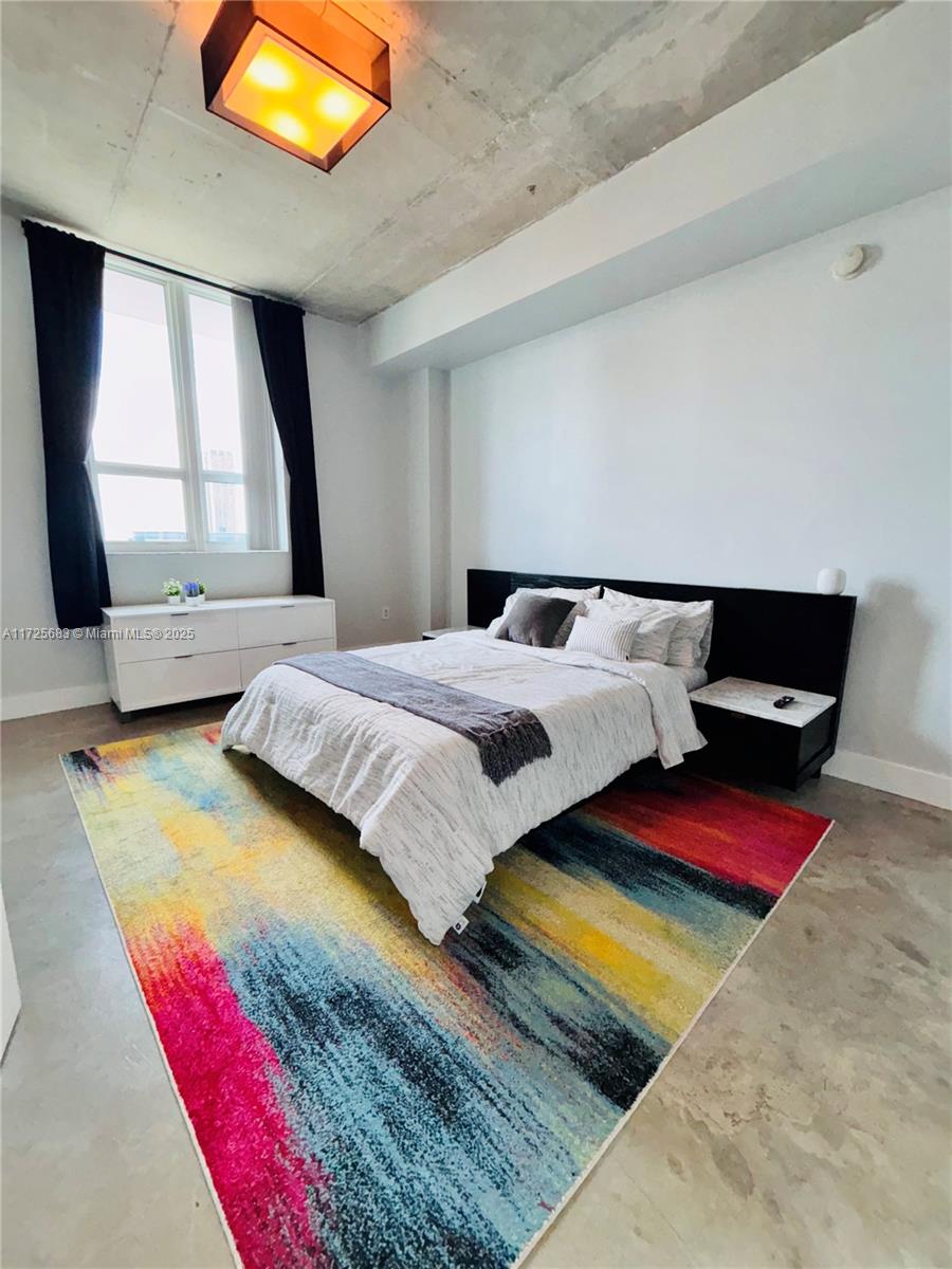 THE LOFT DOWNTOWN CONDO - Residential Lease