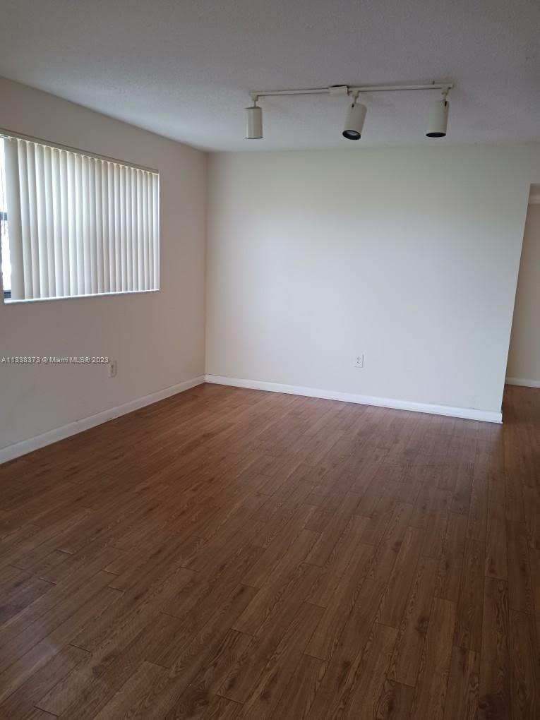 THE ONLY 3 BEDROOMS FOR RENT IN VILLAS VENEZIA  - FRESHLY PAINTED ENTIRELY UNIT, NEW TOILETS,, FAUCETS, REFINISHED SHOWER TUBS,  CARPETS PROFESSIONALLY CLEANED, NEW WASHER AND DRYER, NEWER AC AND WATER HEATER. This lake view condo unit features carpet in the bedrooms,  tiles and laminate floors. 1 assigned parking #265 space right in front of unit, plenty of guests parking.  Community amenities features tennis court, playground, sauna, community pool, gym and new trees are being planted. Please see attachments for community application. EASY TO SHOW.