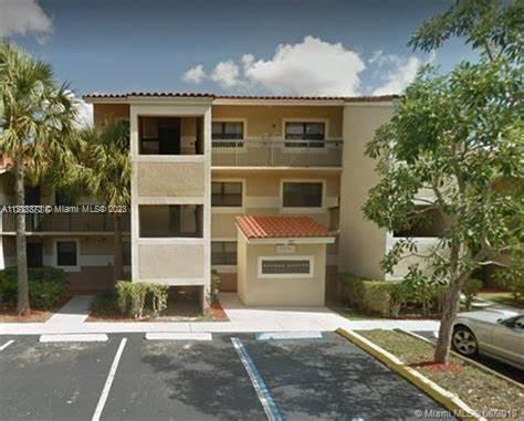 VILLAS DE VENEZIA CONDO - Residential Lease