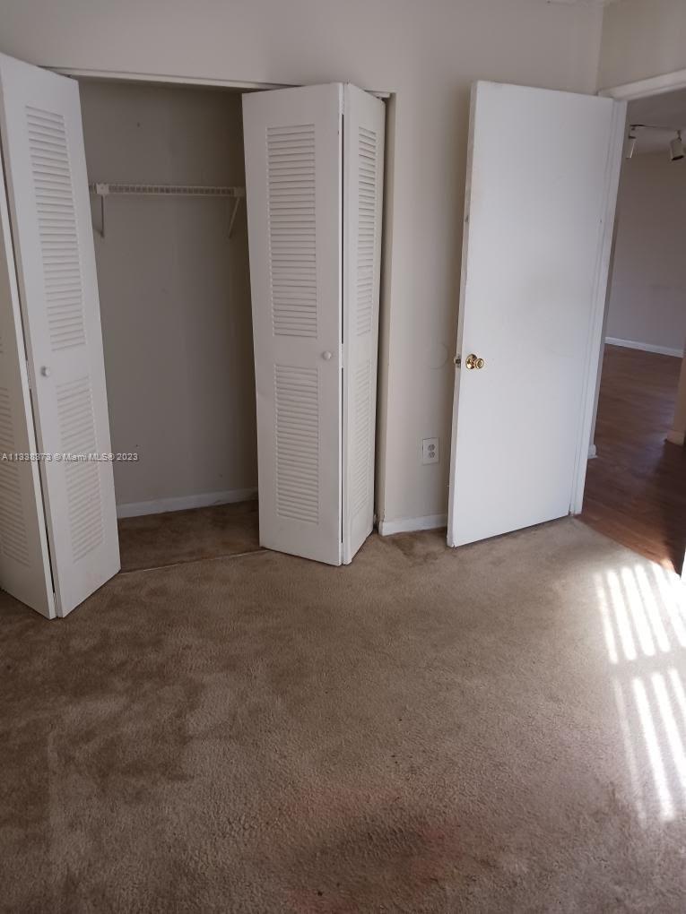 VILLAS DE VENEZIA CONDO - Residential Lease