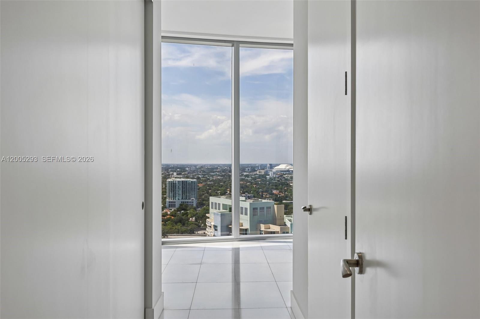 Una Residences - Residential