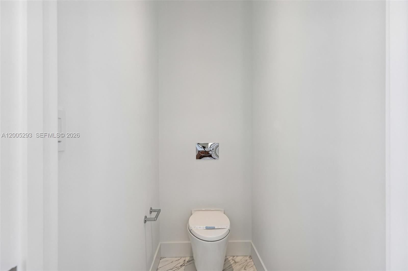 Una Residences - Residential