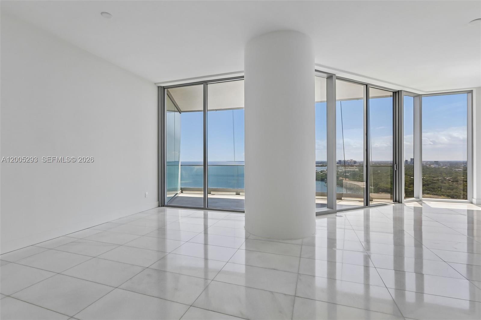 Una Residences - Residential