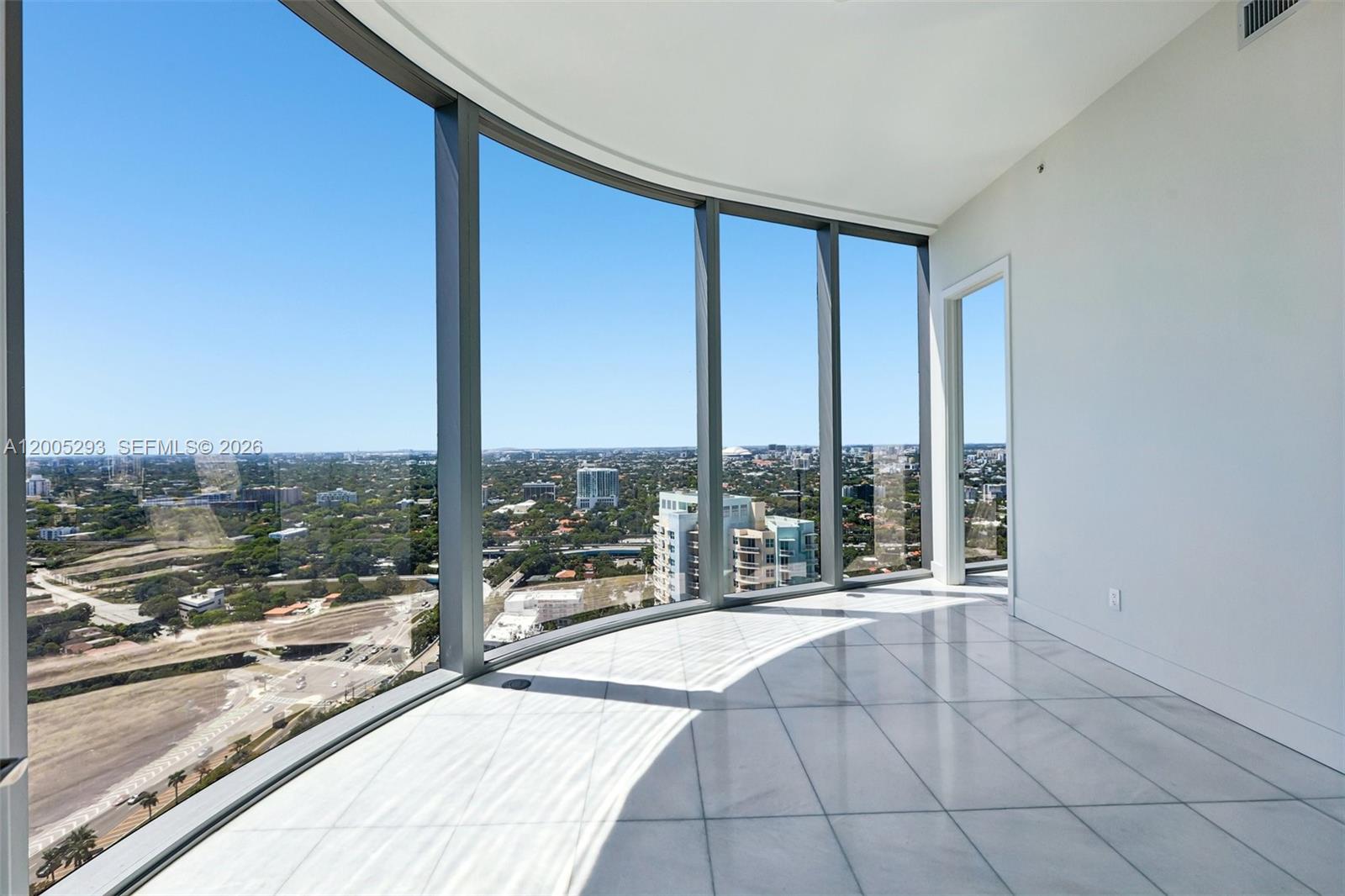 Una Residences - Residential