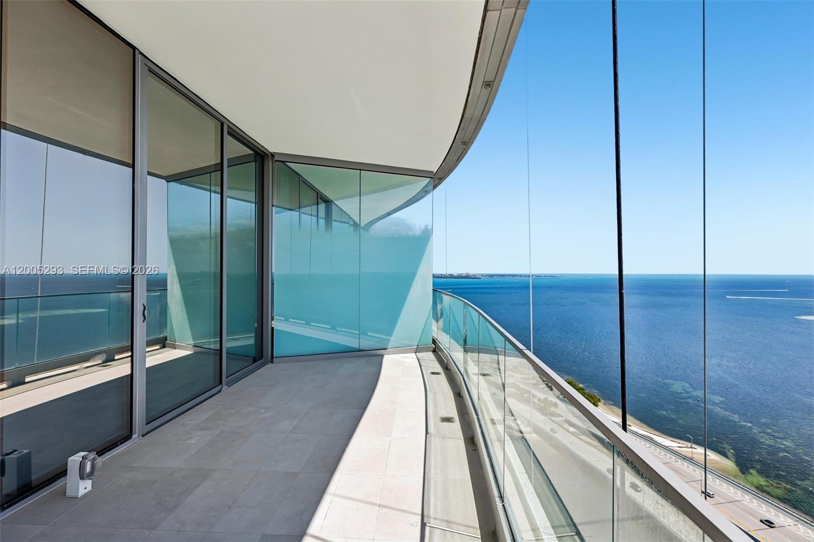 Una Residences - Residential