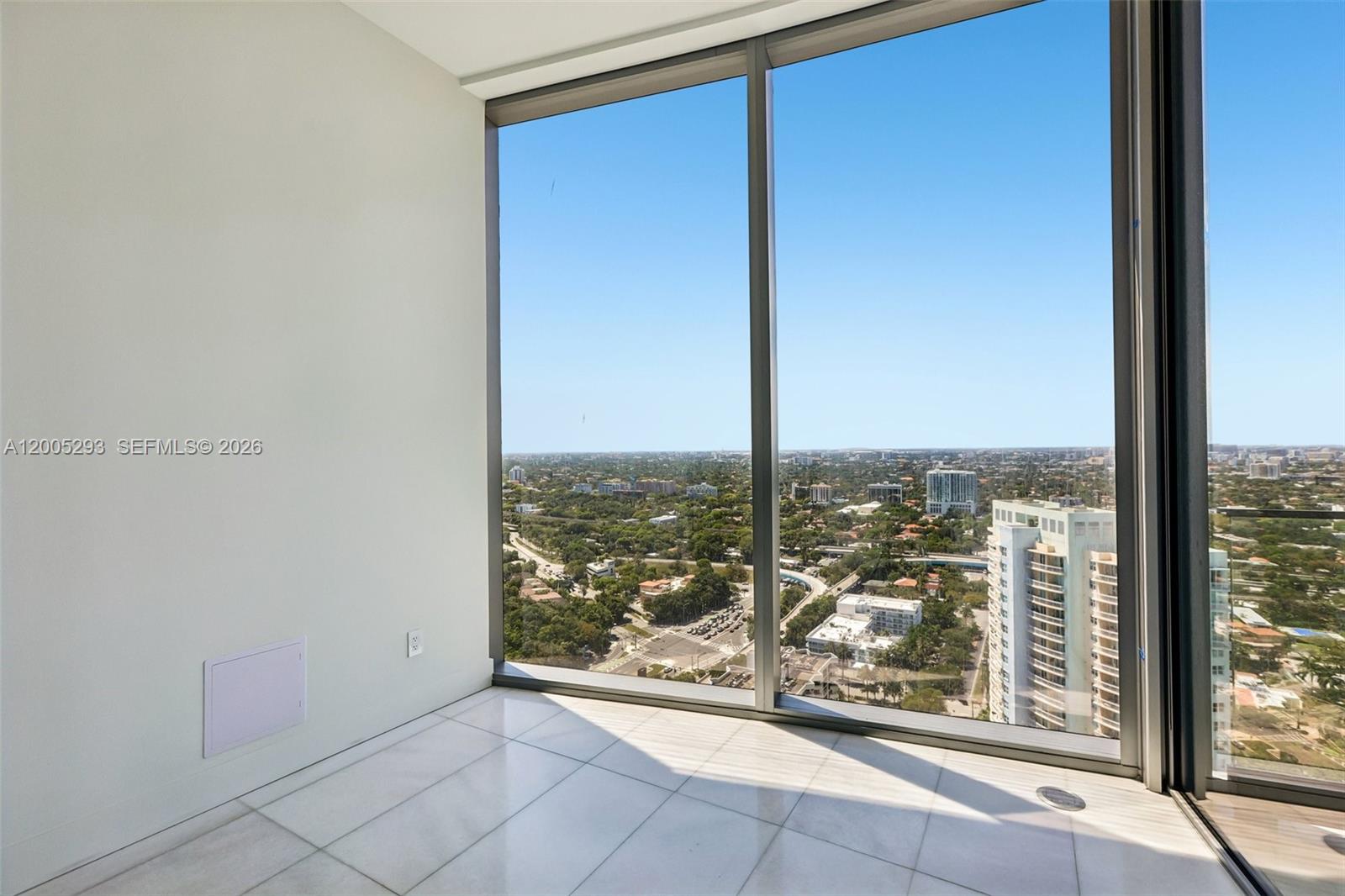 Una Residences - Residential
