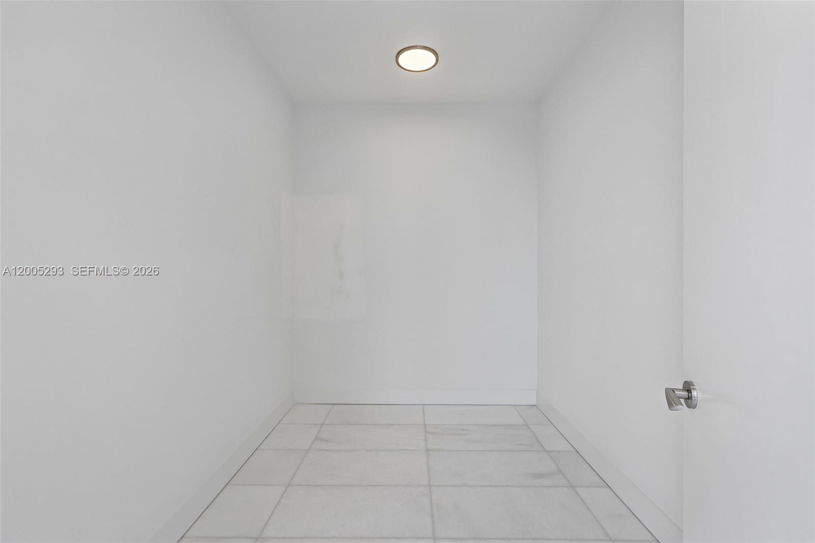 Una Residences - Residential