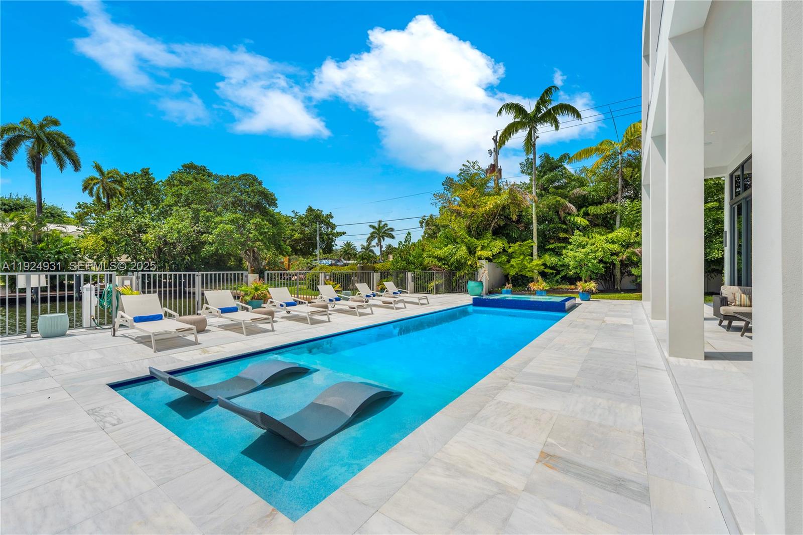 CORAL RIDGE - Residential