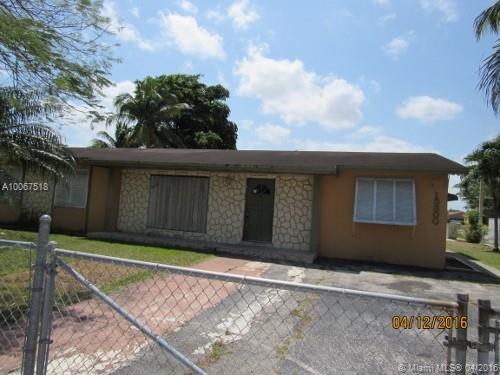 Attention Investors!  We have this one deal you will not want to miss.  This Home is on a corner!  Yes, a large home and ready for it's new owner.  Located within Fairway Estates, it has great potential, near US 1 and seconds from the Florida Turnpike.  Need we say more.  Come view this amazing opportunity - Inventory is low within this area so we know time is of the essence now that the Seller has decided to List.  Do not miss out on this one.  Call LA today and get more information!  Let's make a deal