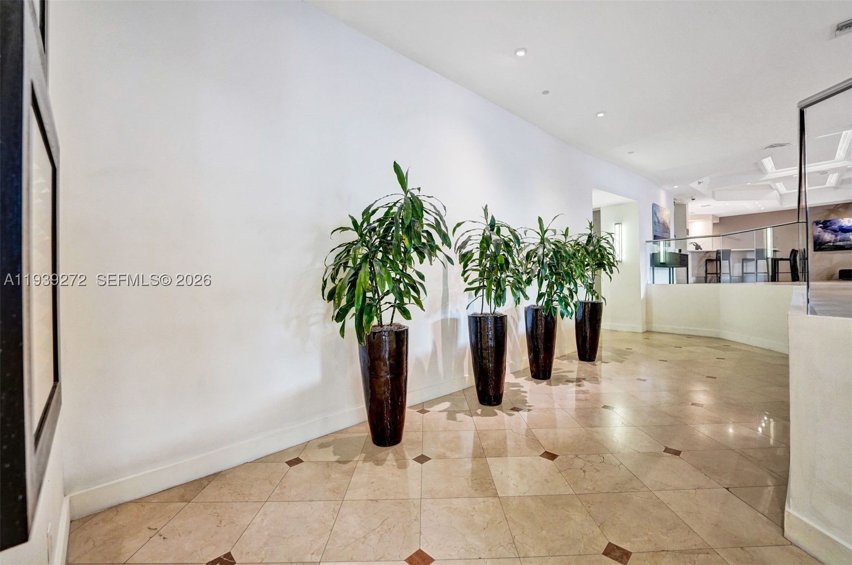 THE DECOPLAGE CONDO - Residential