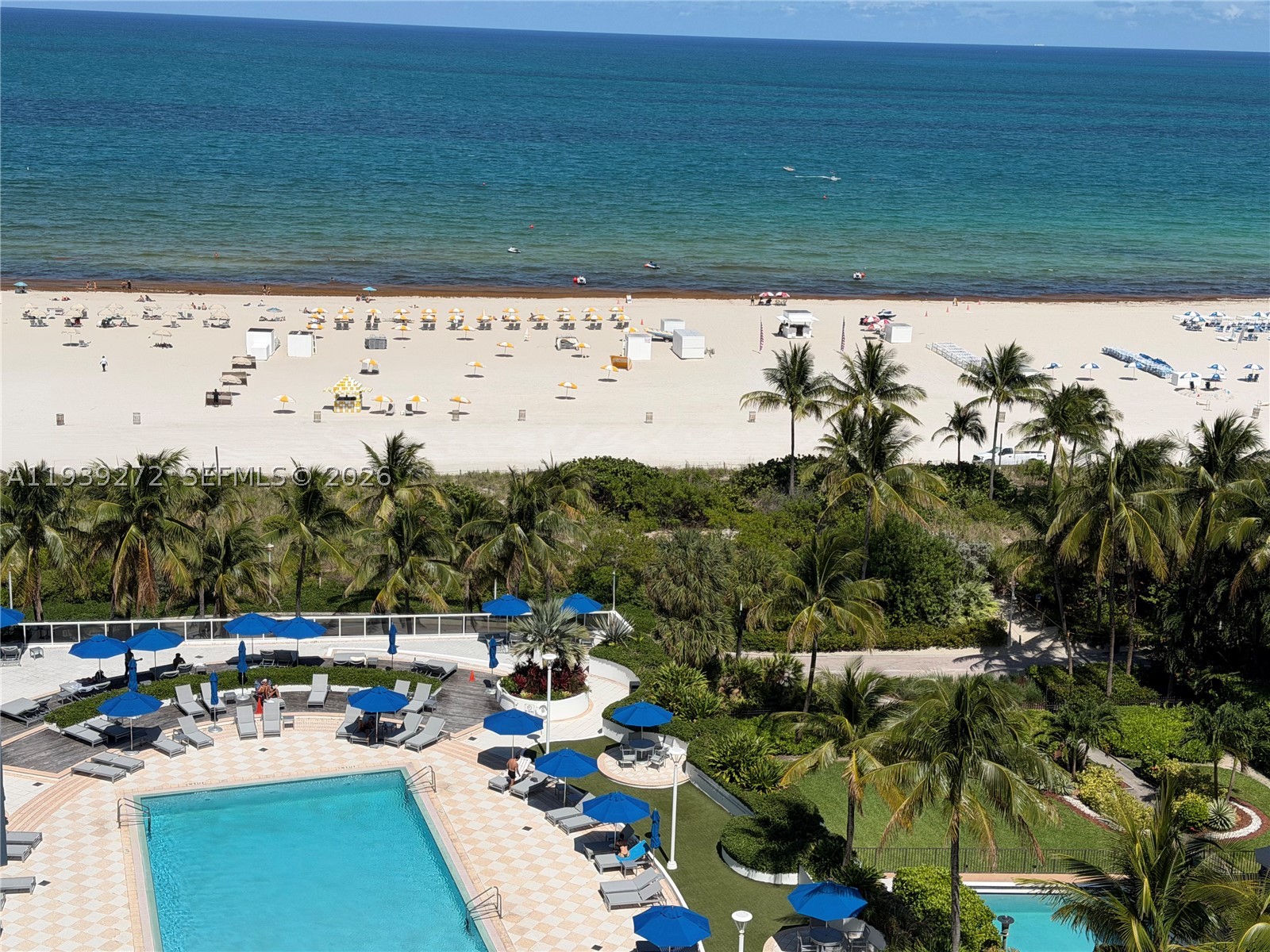 THE DECOPLAGE CONDO - Residential