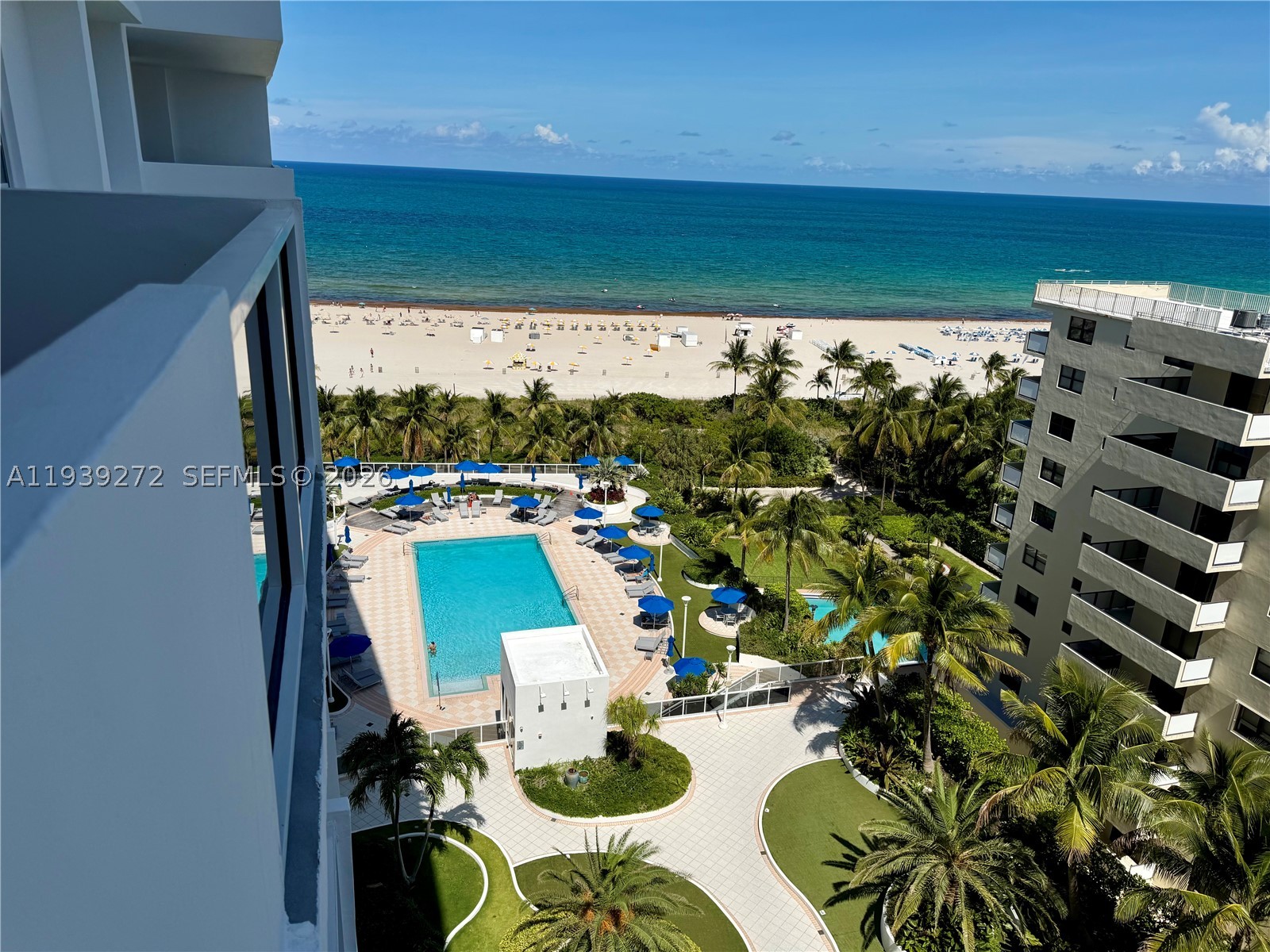THE DECOPLAGE CONDO - Residential