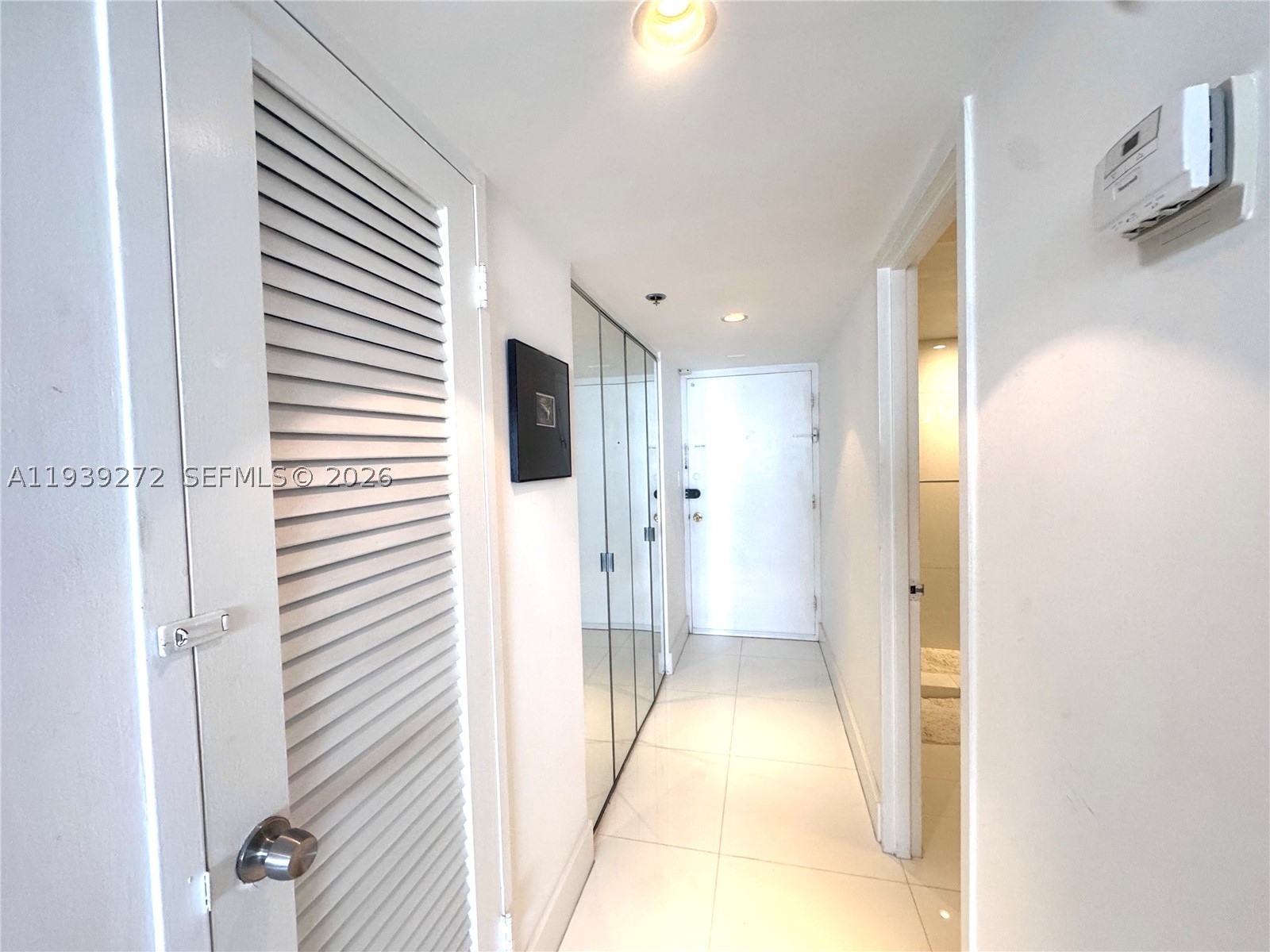 THE DECOPLAGE CONDO - Residential