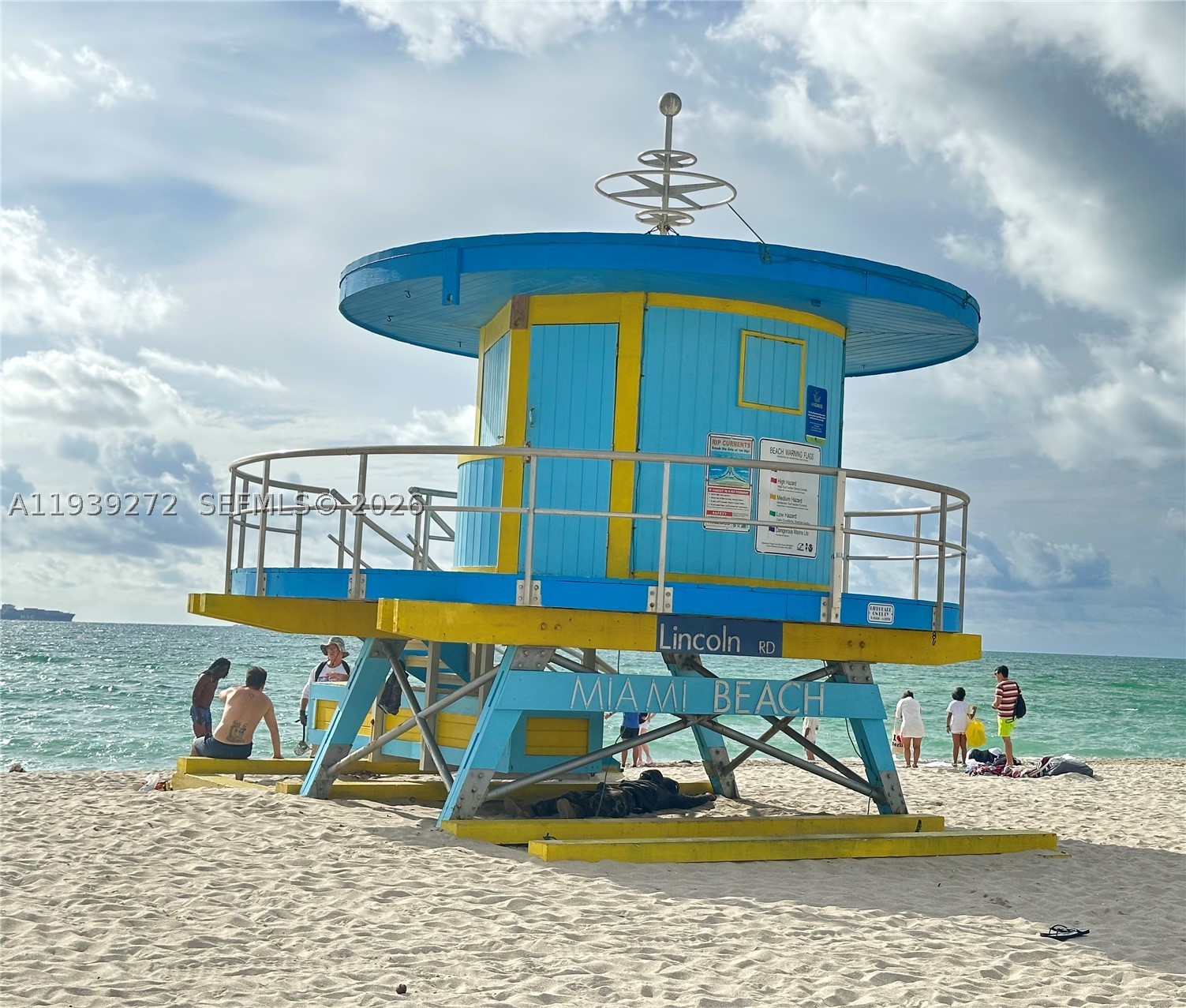 THE DECOPLAGE CONDO - Residential