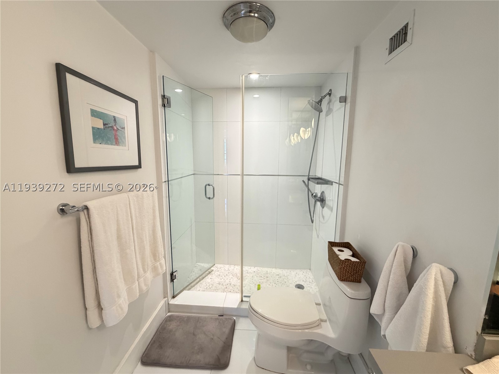 THE DECOPLAGE CONDO - Residential