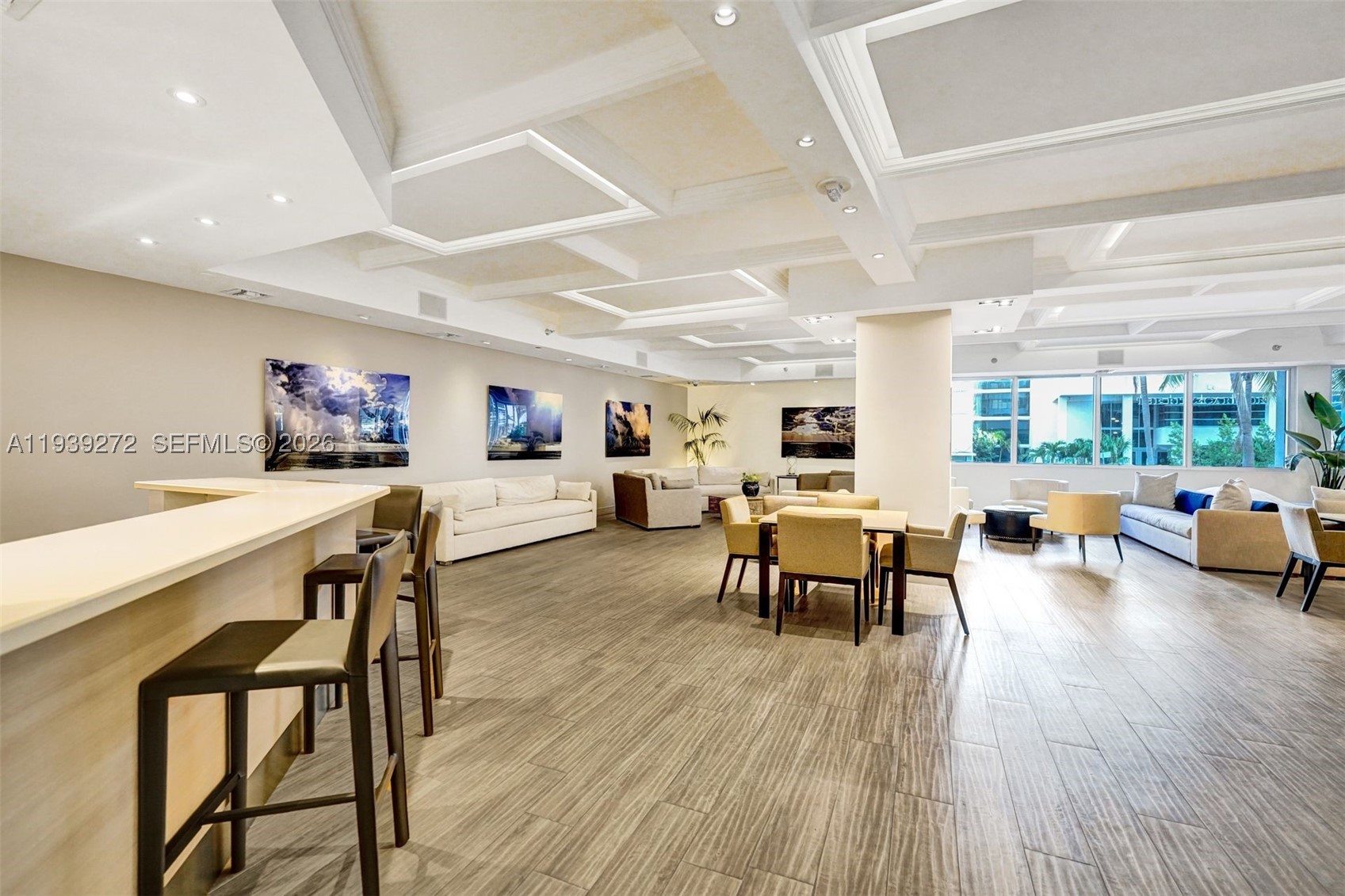 THE DECOPLAGE CONDO - Residential