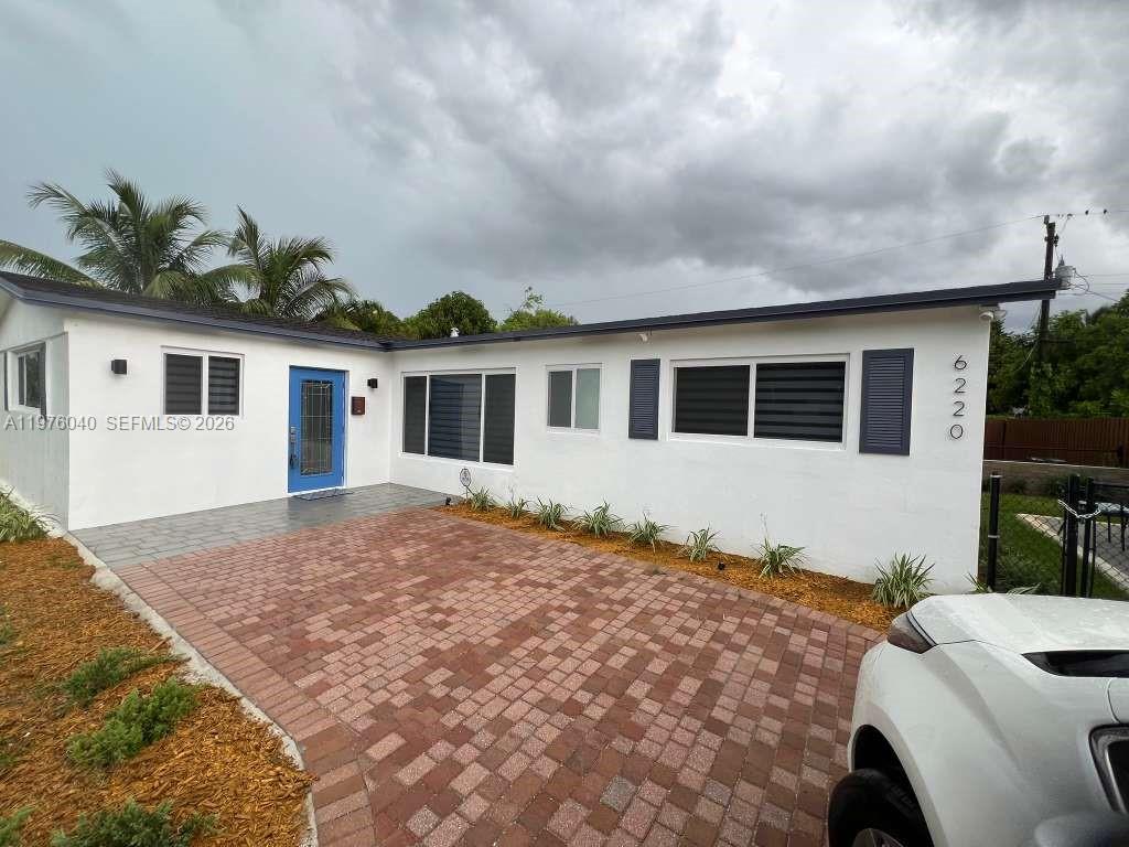 SUNRISE GOLF VILLAGE SEC - Residential