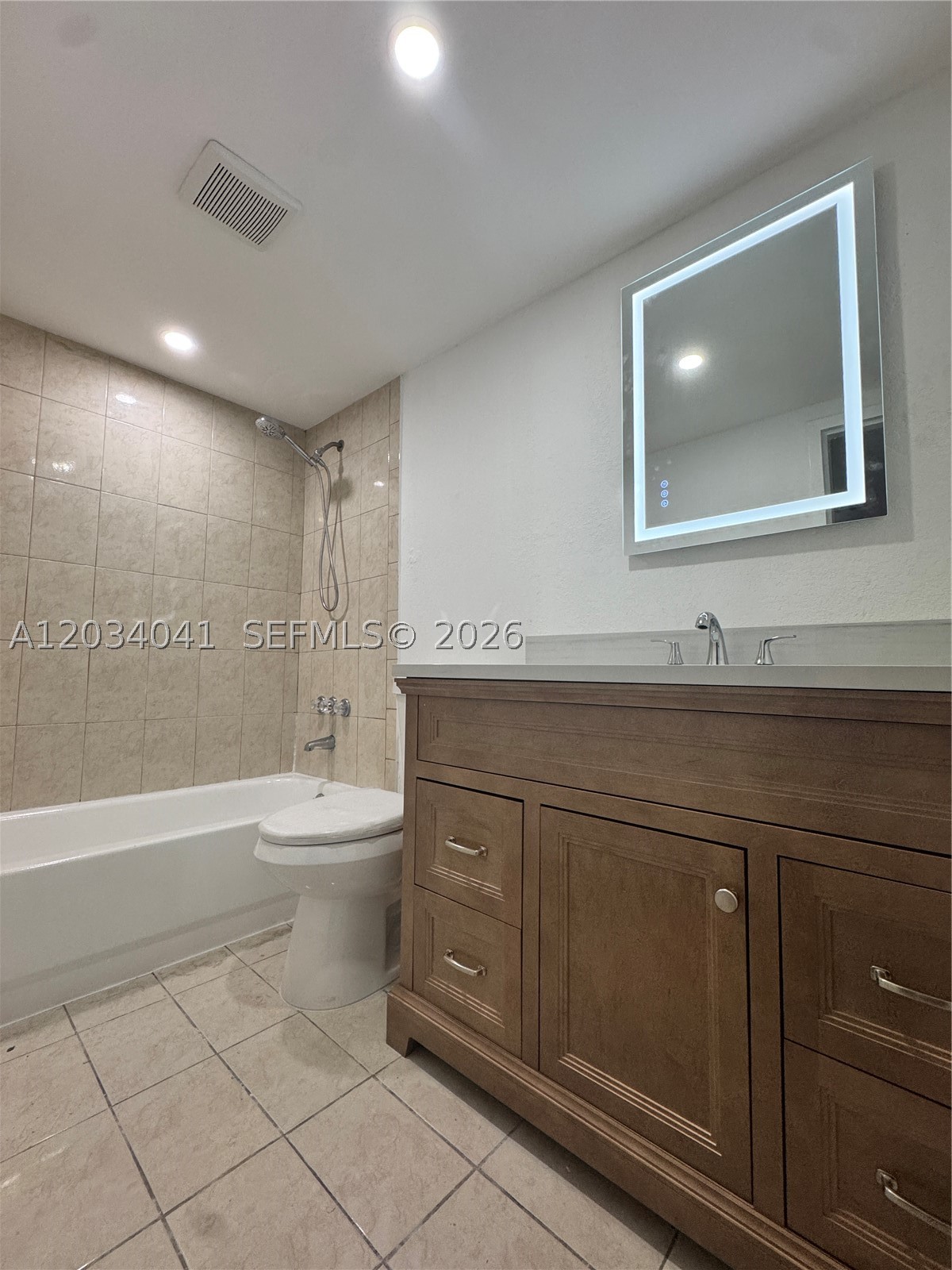 DORAL GARDENS II CONDO - Residential Lease