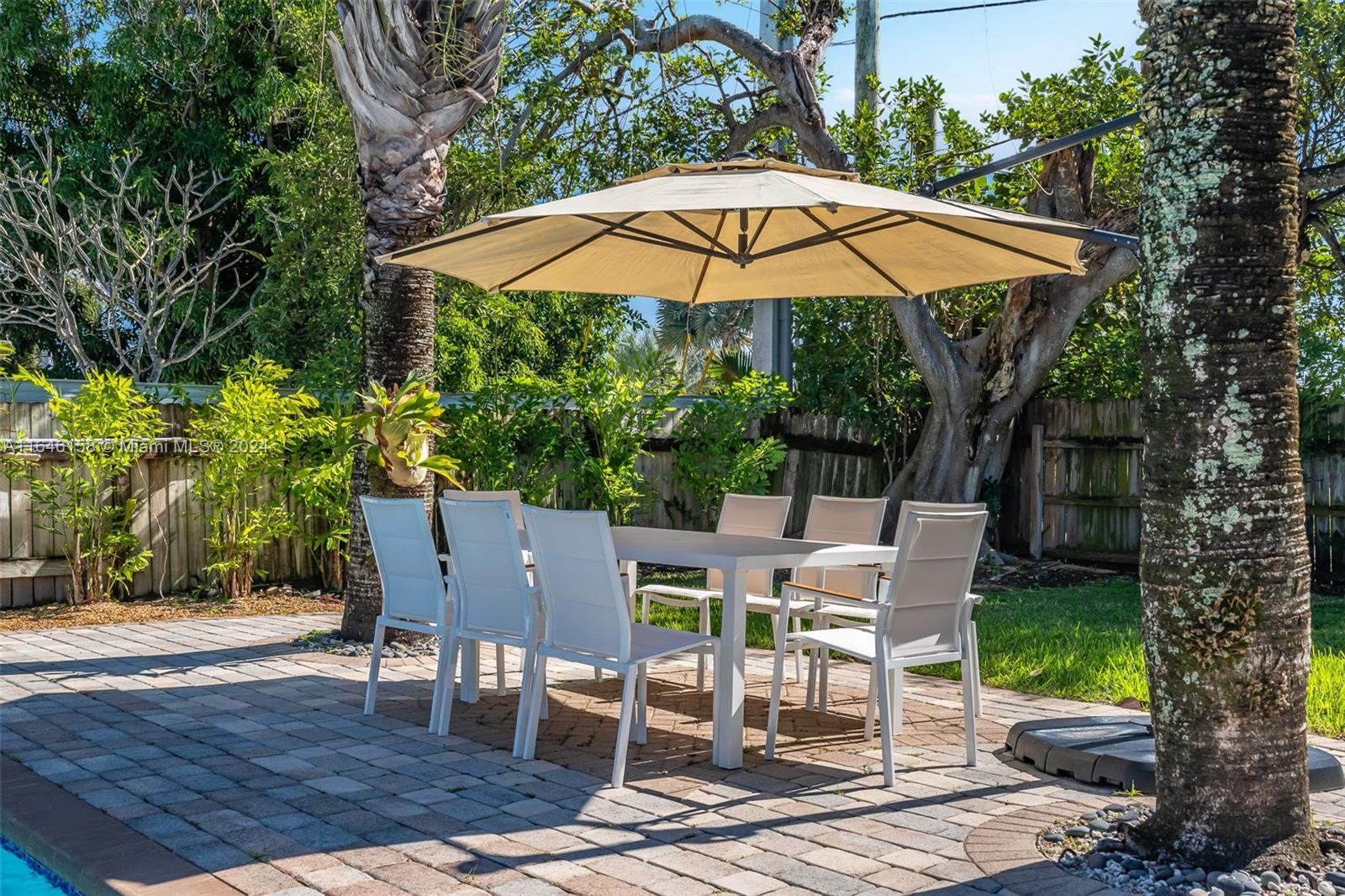 AVALON GARDEN ESTATES 1ST - Residential