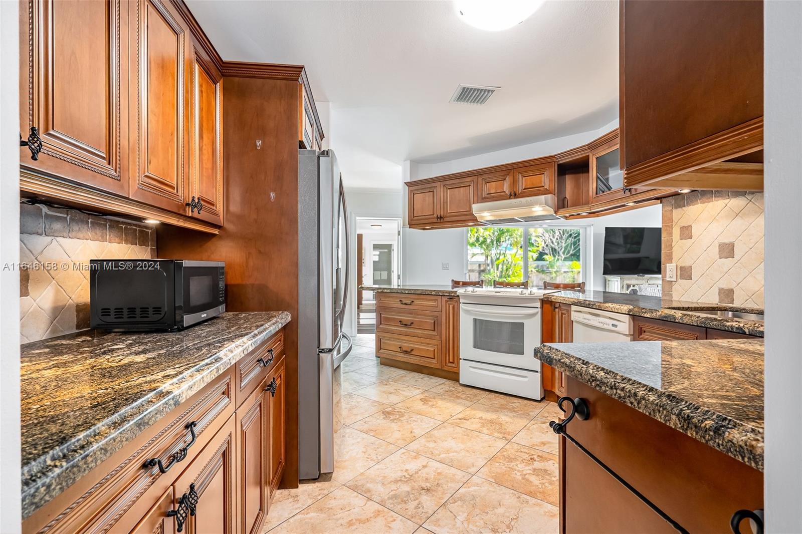AVALON GARDEN ESTATES 1ST - Residential