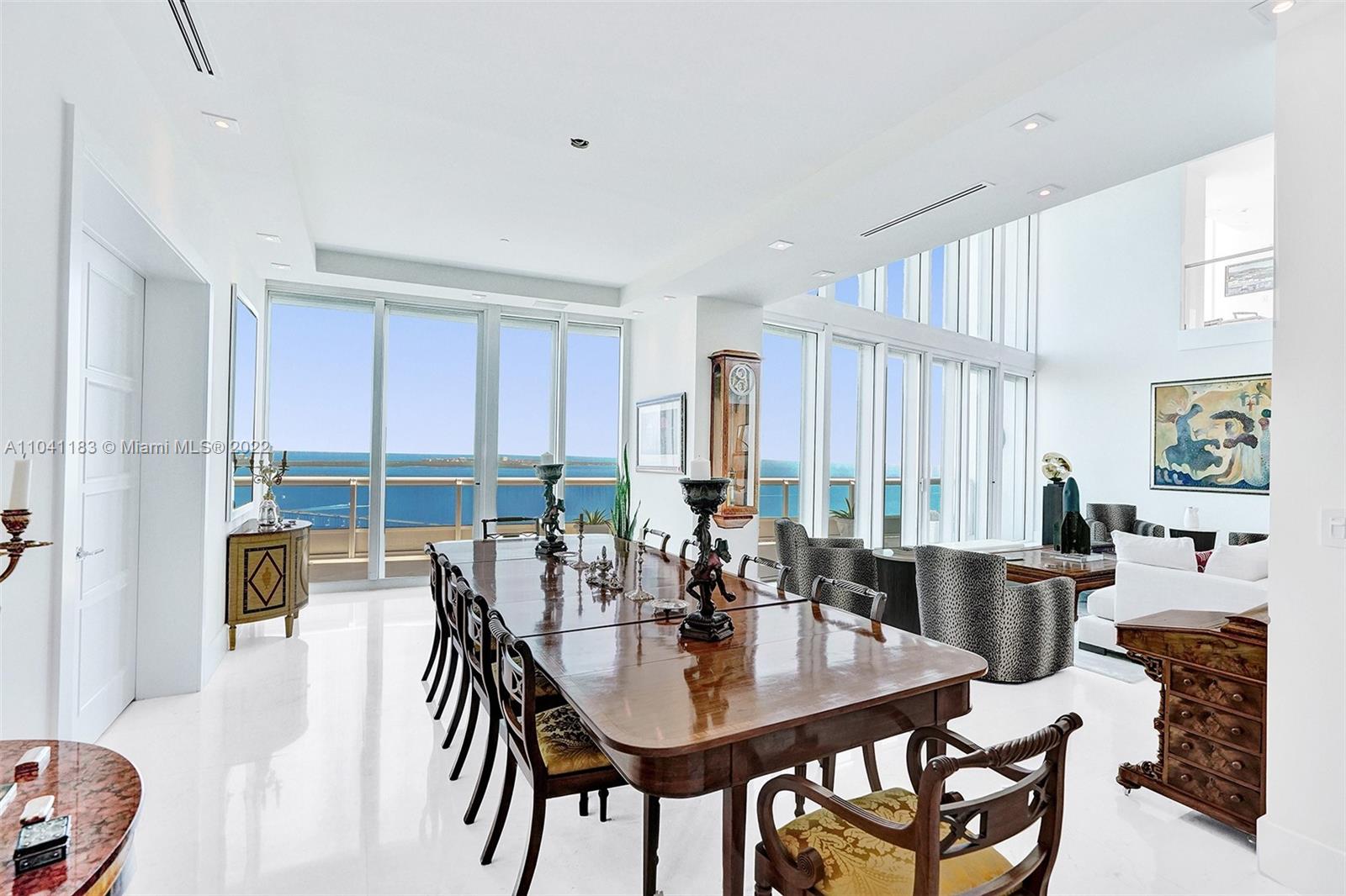 SANTA MARIA CONDO - Residential