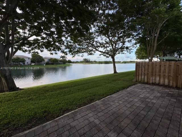 THE SHORES CONDO NO 1 - Residential