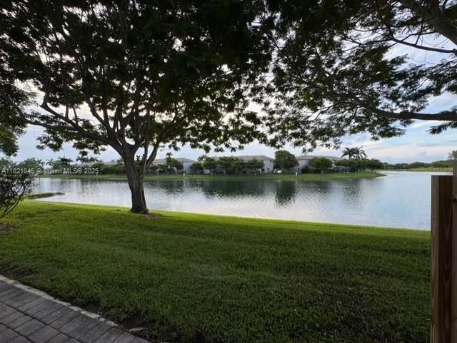 THE SHORES CONDO NO 1 - Residential