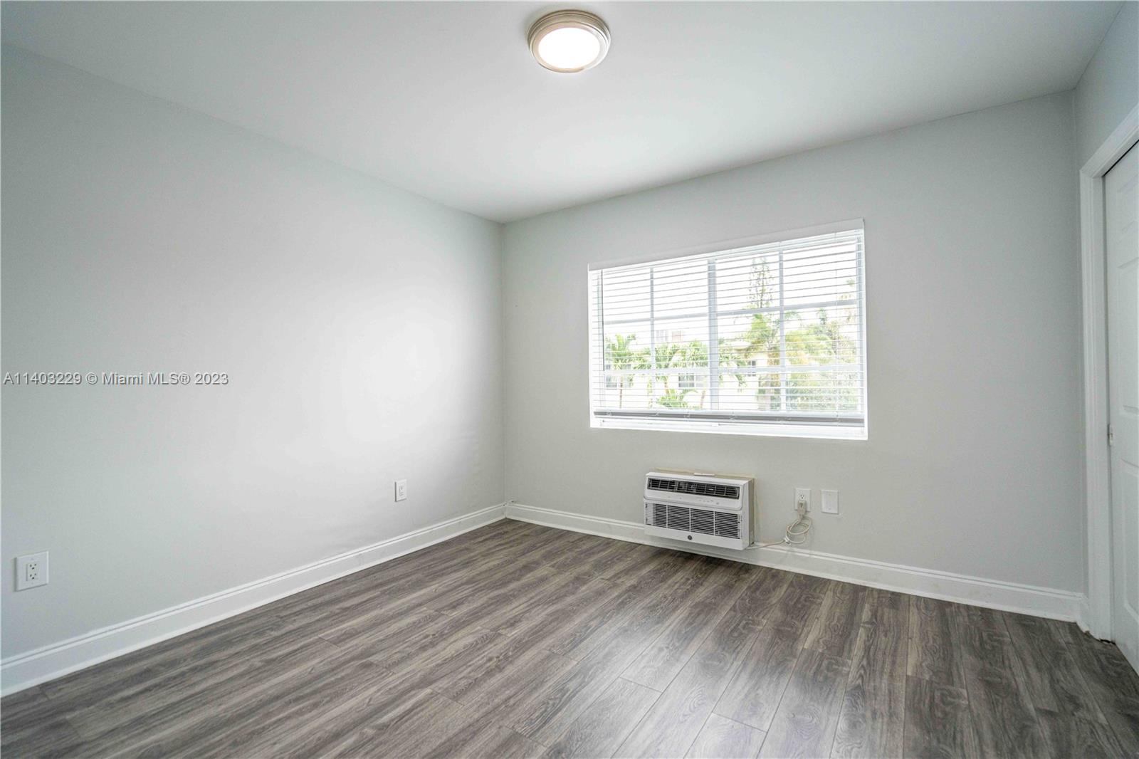 BEACH BAY SUB - Residential Lease