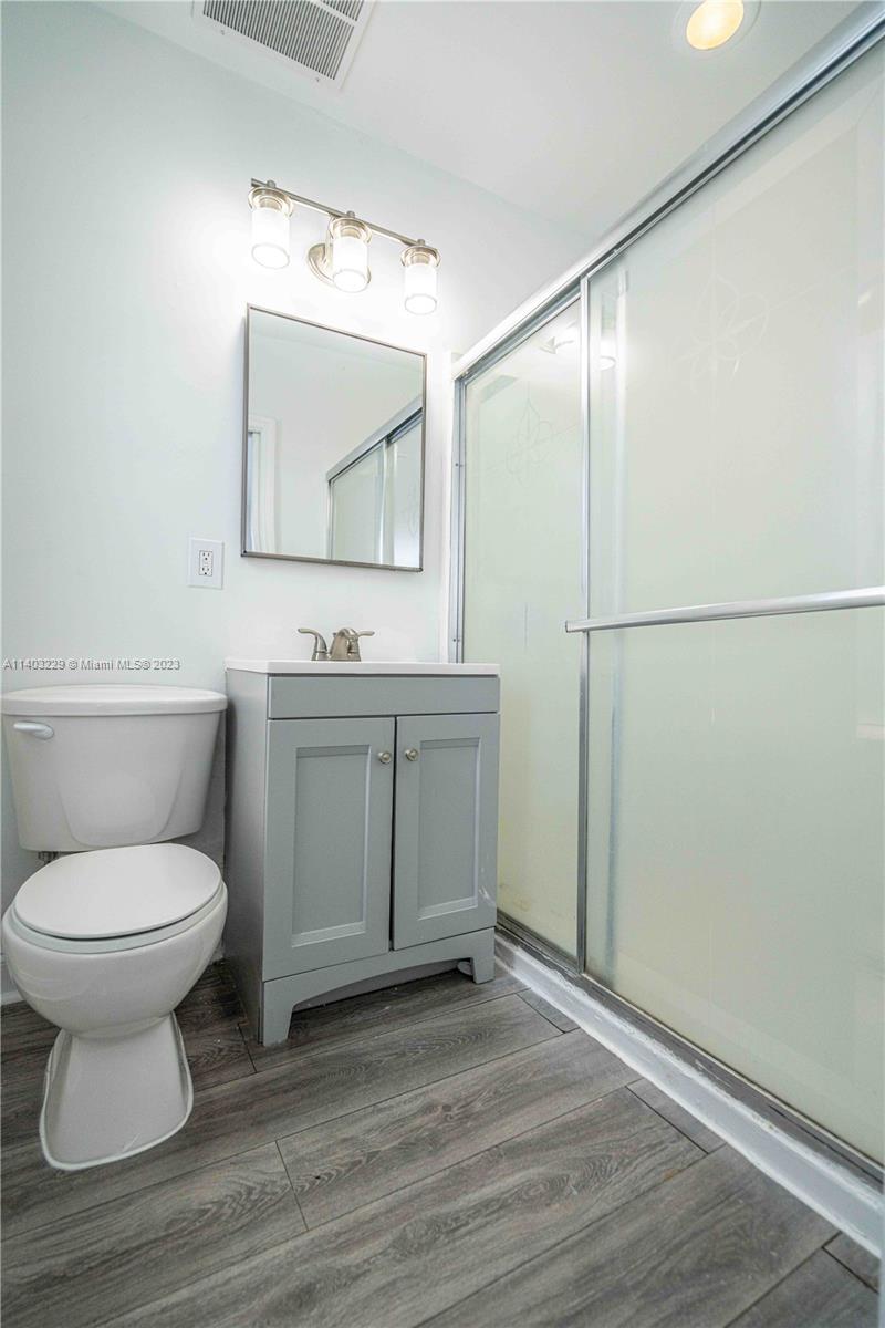 BEACH BAY SUB - Residential Lease
