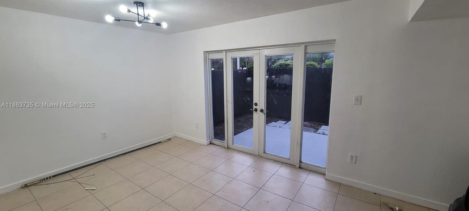 LAGUNA CONDO - Residential Lease