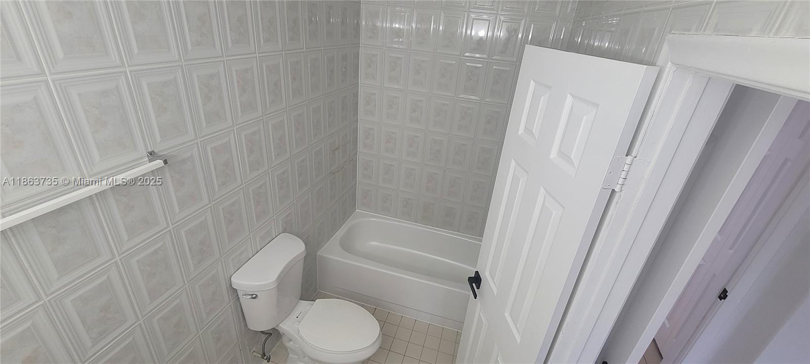 LAGUNA CONDO - Residential Lease