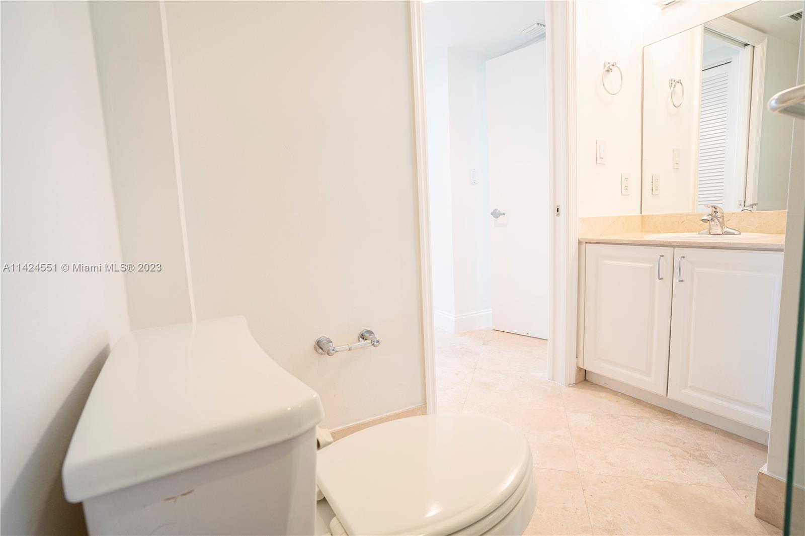 YACHT CLUB AT PORTOFINO C - Residential Lease