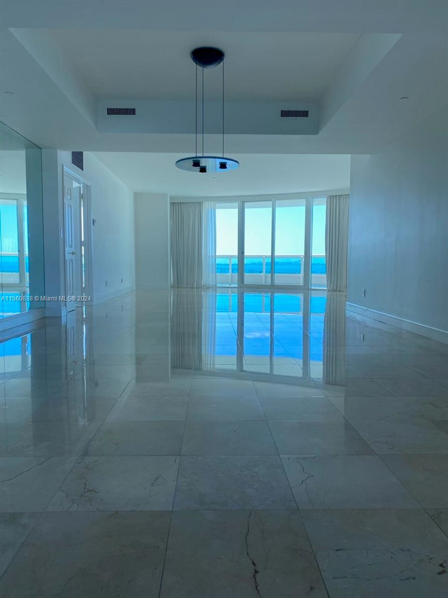 SANTA MARIA CONDO - Residential Lease