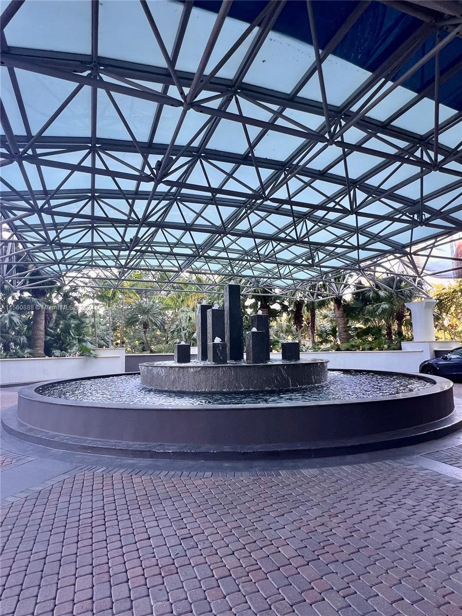 SANTA MARIA CONDO - Residential Lease