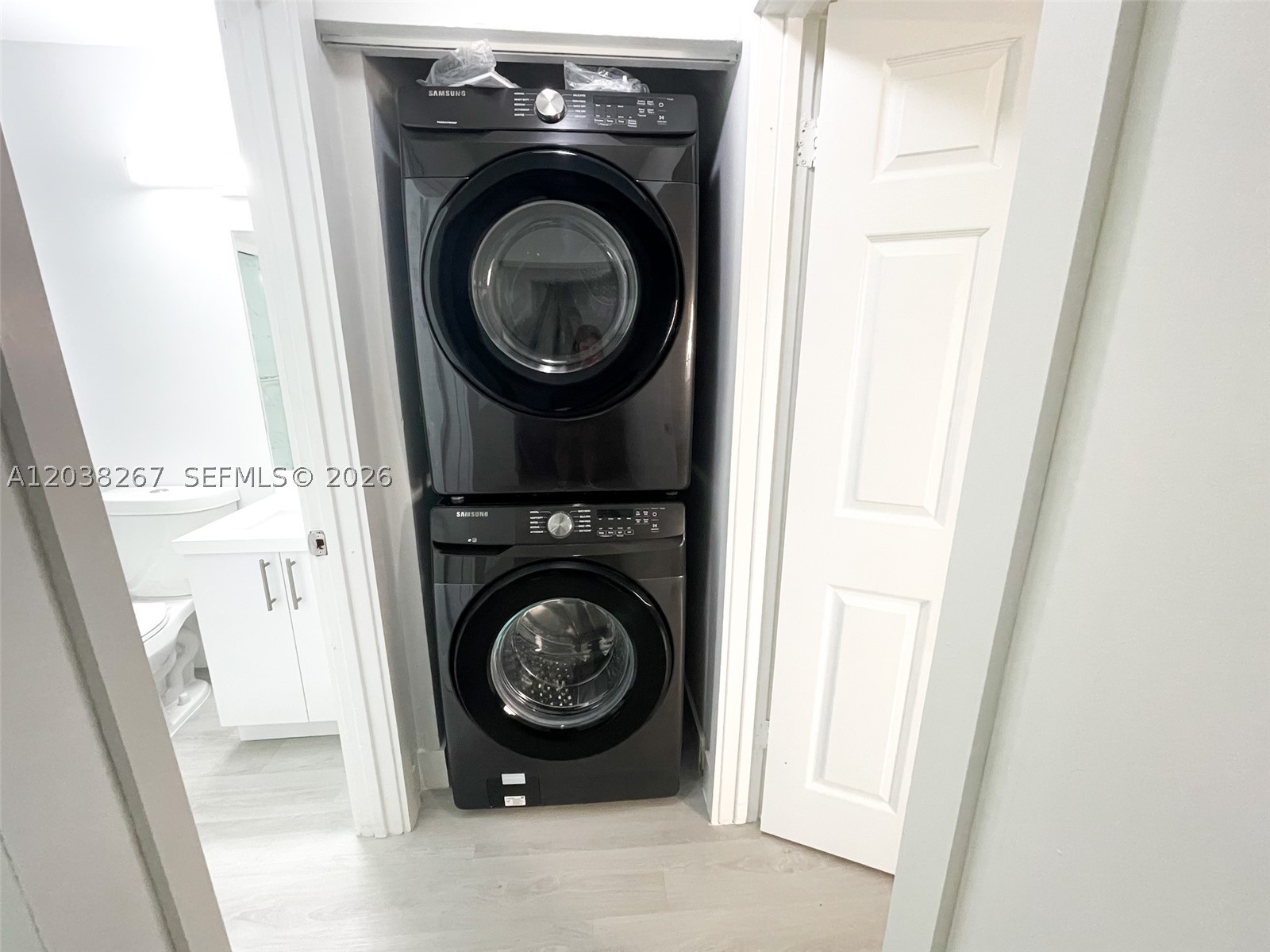 REFLECTIONS AT PEMBROKE P - Residential Lease