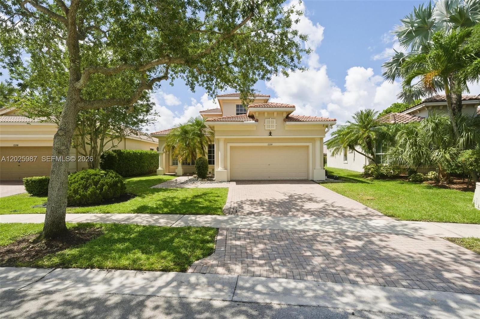 Beautiful family home located in the highly sought-after gated community of Heron Bay! This spacious 4BR, 3BA residence features a desirable floor plan with a loft, 2-car garage, and breathtaking water and sunset views. The beautifully updated kitchen showcases quartz countertops, a large island, soft-close cabinetry, and stainless steel appliances.

Residents enjoy resort-style amenities including 2 community pools, a waterpark, clubhouse, pickleball courts, 3 basketball courts, tennis courts, volleyball courts, playgrounds, and 24-hour gated security. Located within an A-rated school district, this exceptional home offers the perfect blend of luxury, comfort, and family-friendly living in one of Parkland’s premier communities.