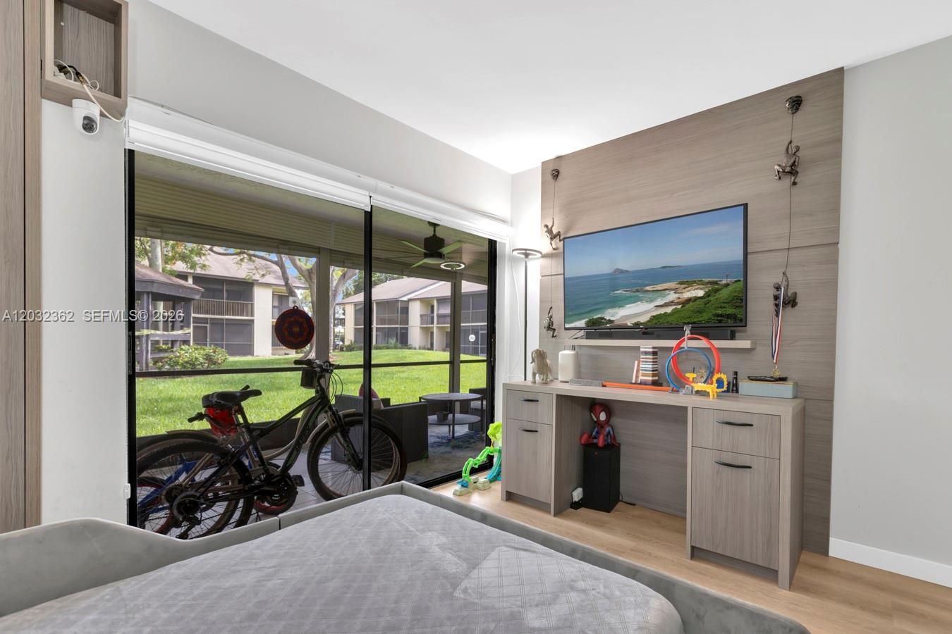 MEADOWRIDGE EAST CONDO - Residential